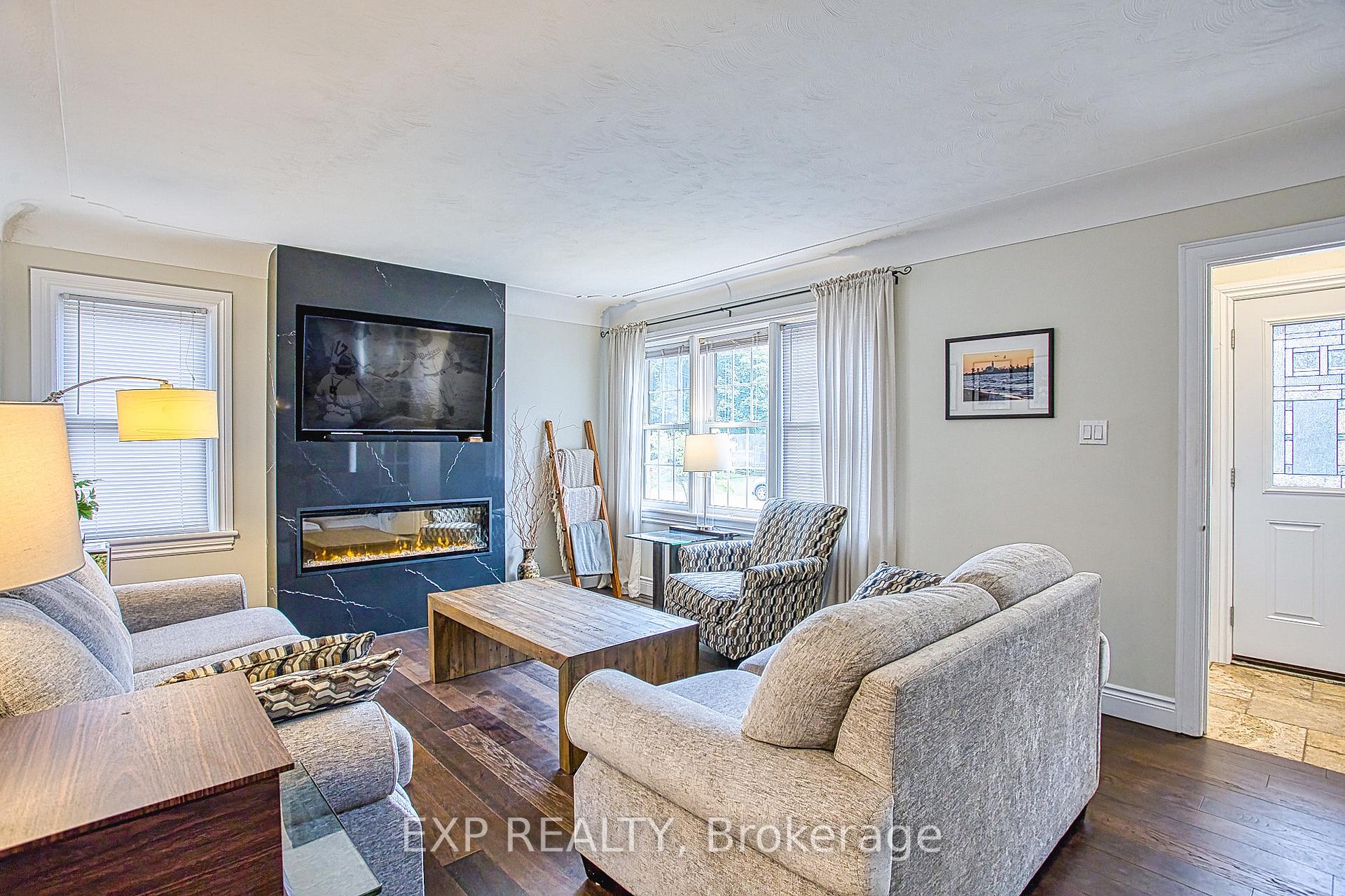Photo 29 of 100 Second Street N, Hamilton, Stoney Creek — HOMEH