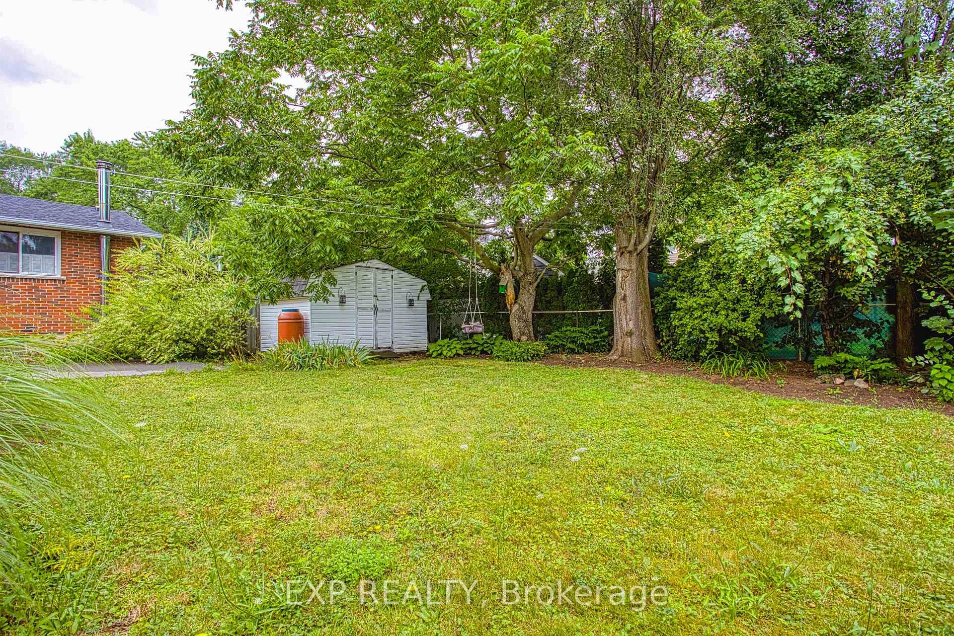 Photo 60 of 100 Second Street N, Hamilton, Stoney Creek — HOMEH