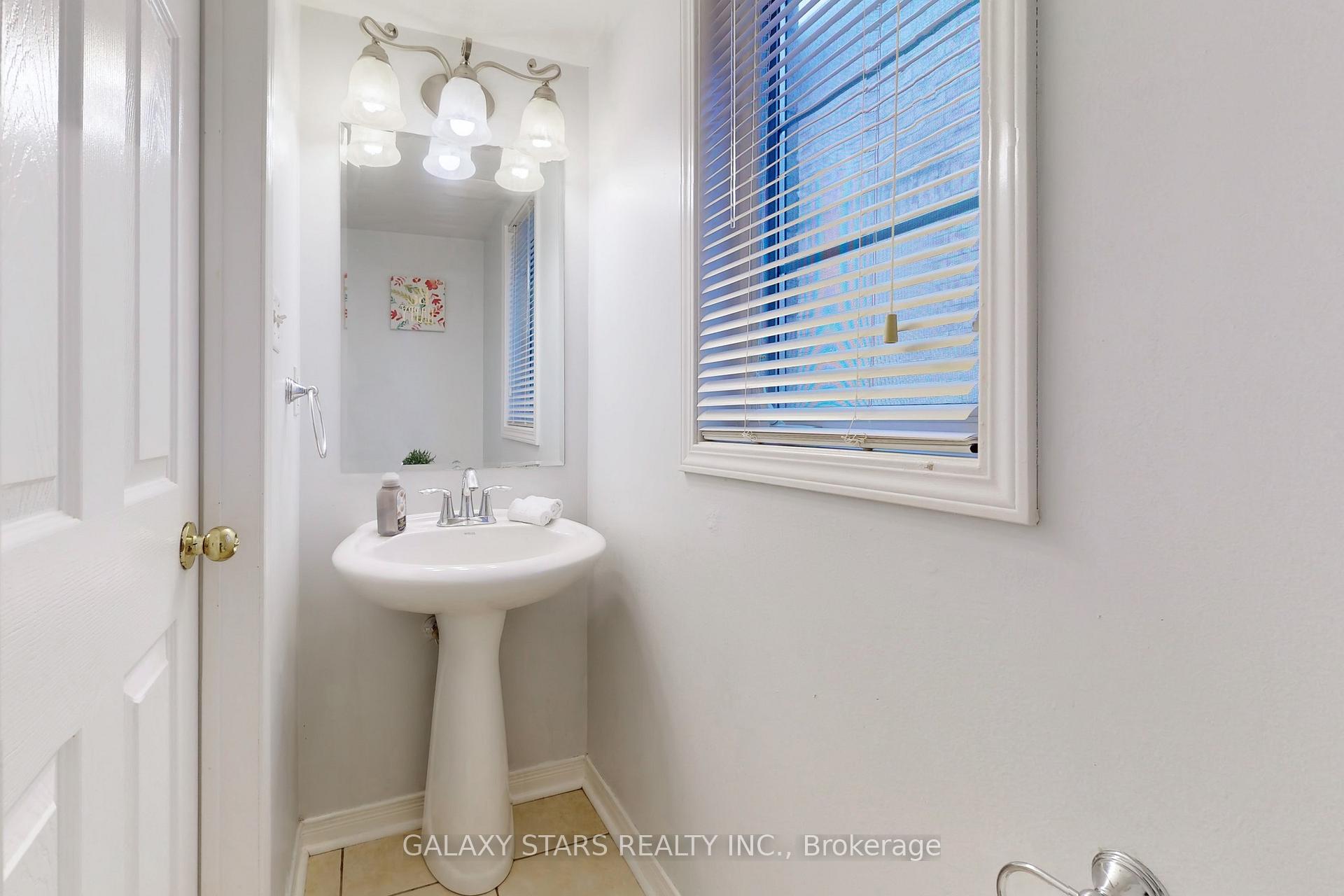 Photo 14 of 24 Stonewood Street, Ajax, South West — HOMEH