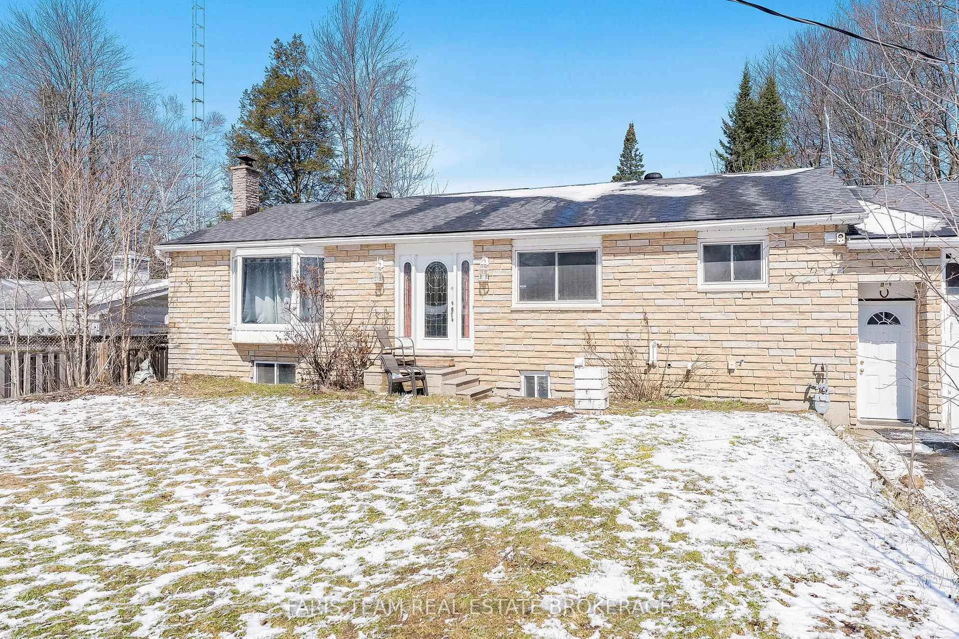 Photo 1 of 706 James Street, Innisfil, Alcona — HOMEH