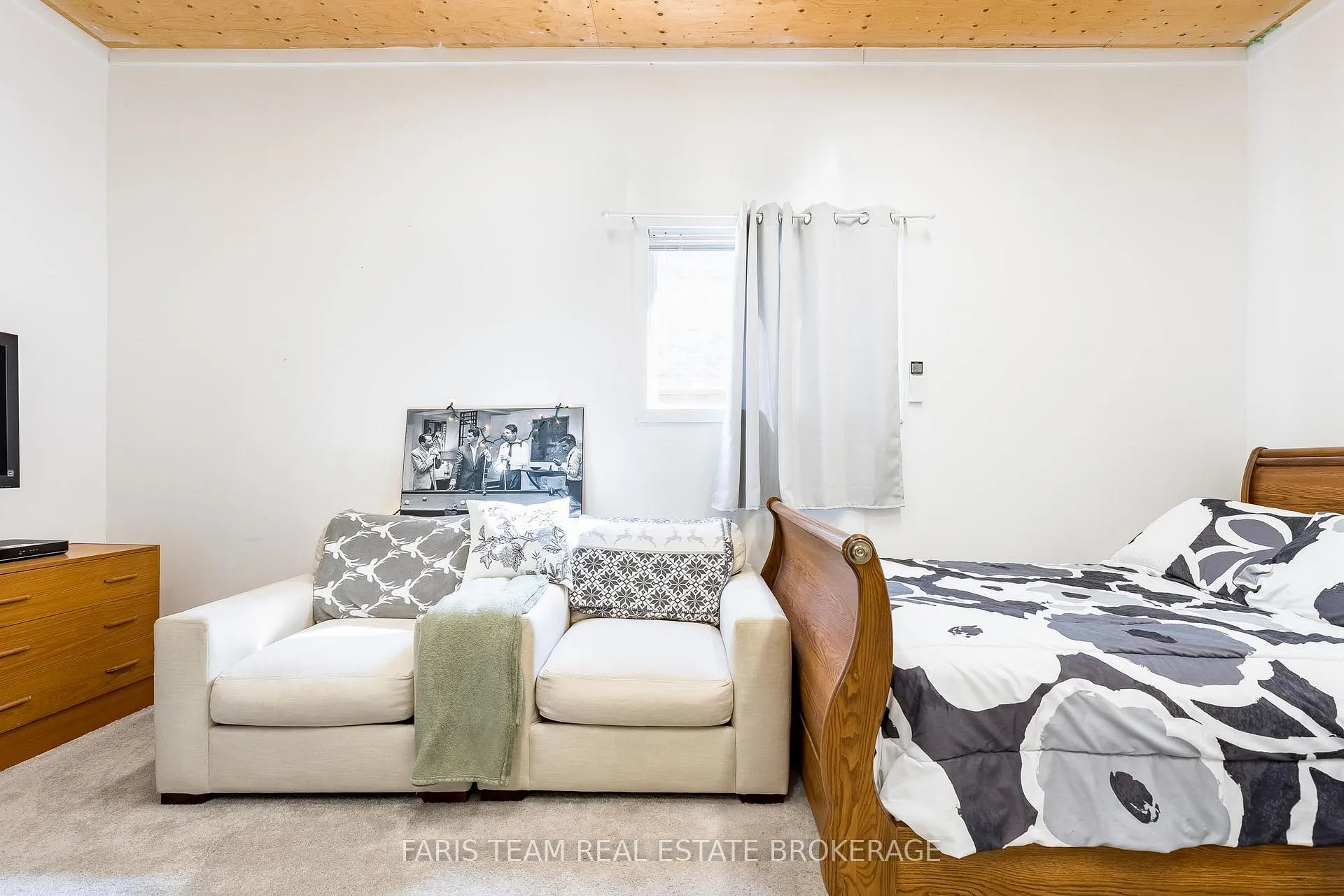 Photo 21 of 706 James Street, Innisfil, Alcona — HOMEH