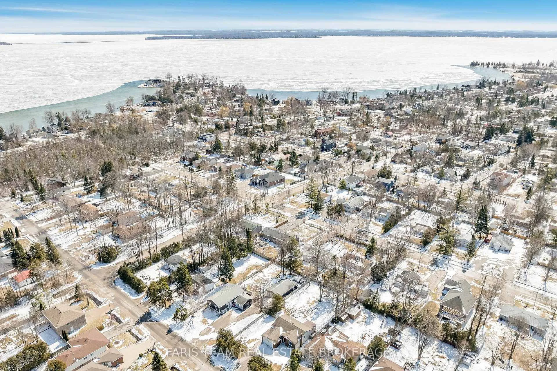 Photo 40 of 706 James Street, Innisfil, Alcona — HOMEH