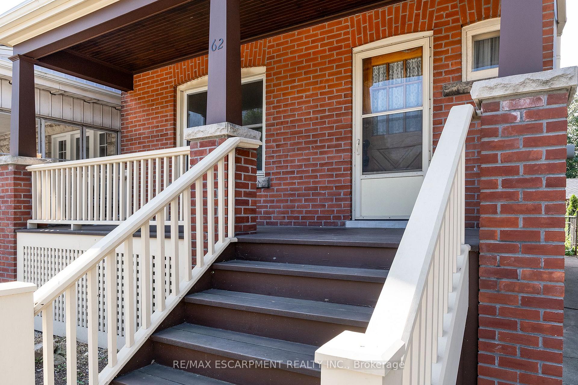 Photo 4 of 62 Alpine Avenue, Hamilton, Inch Park — HOMEH