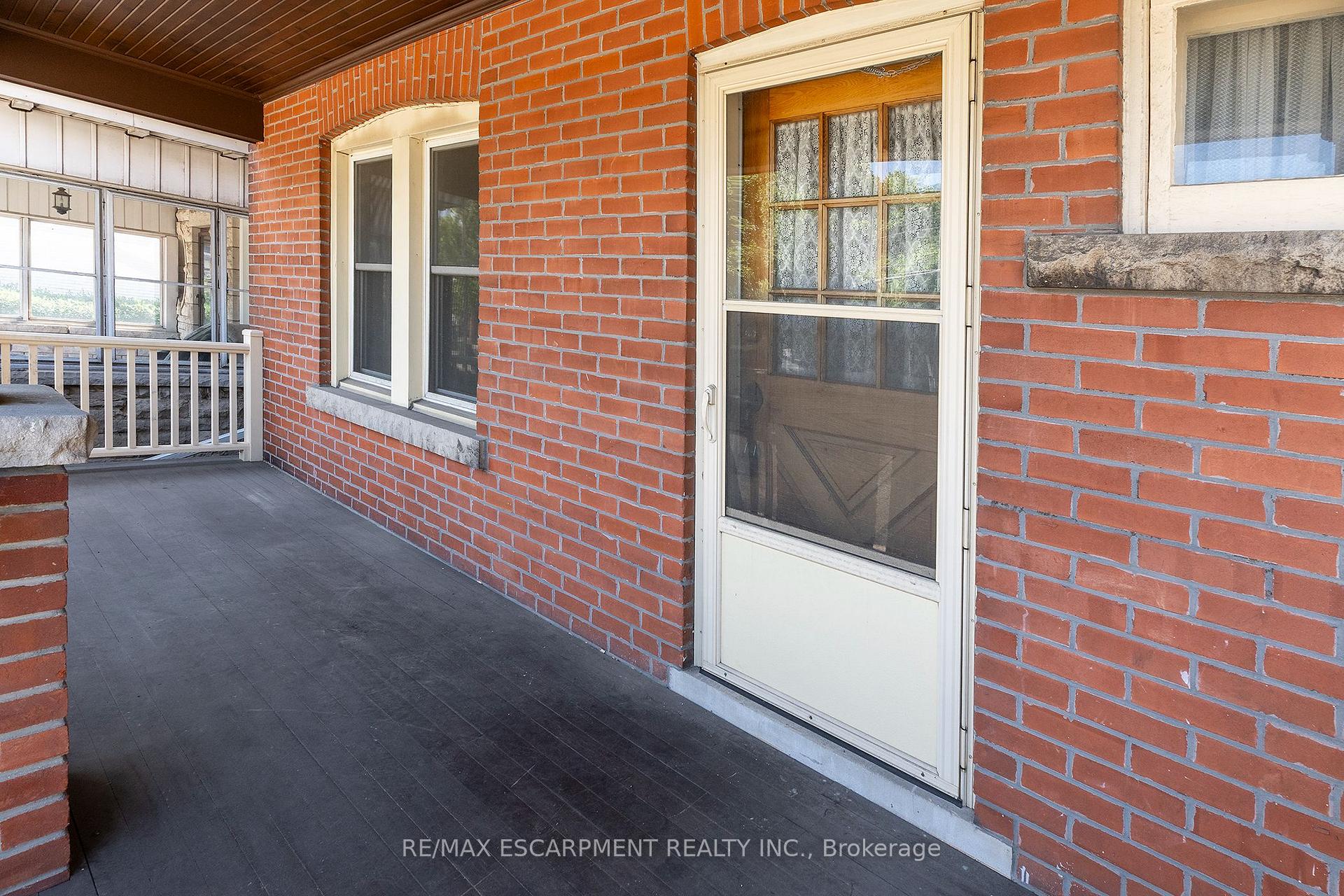Photo 5 of 62 Alpine Avenue, Hamilton, Inch Park — HOMEH