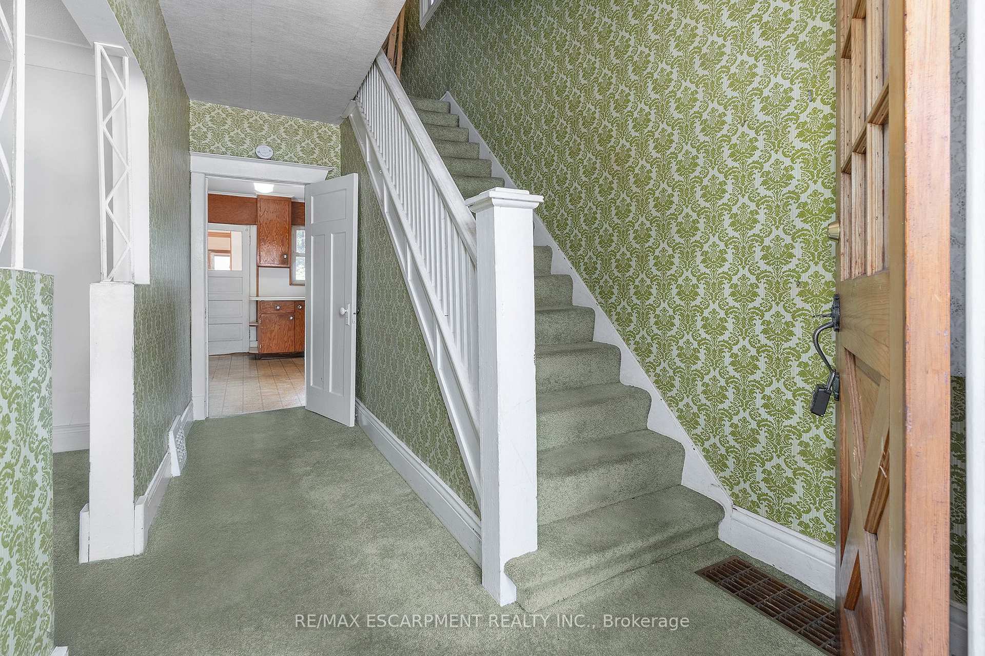 Photo 7 of 62 Alpine Avenue, Hamilton, Inch Park — HOMEH