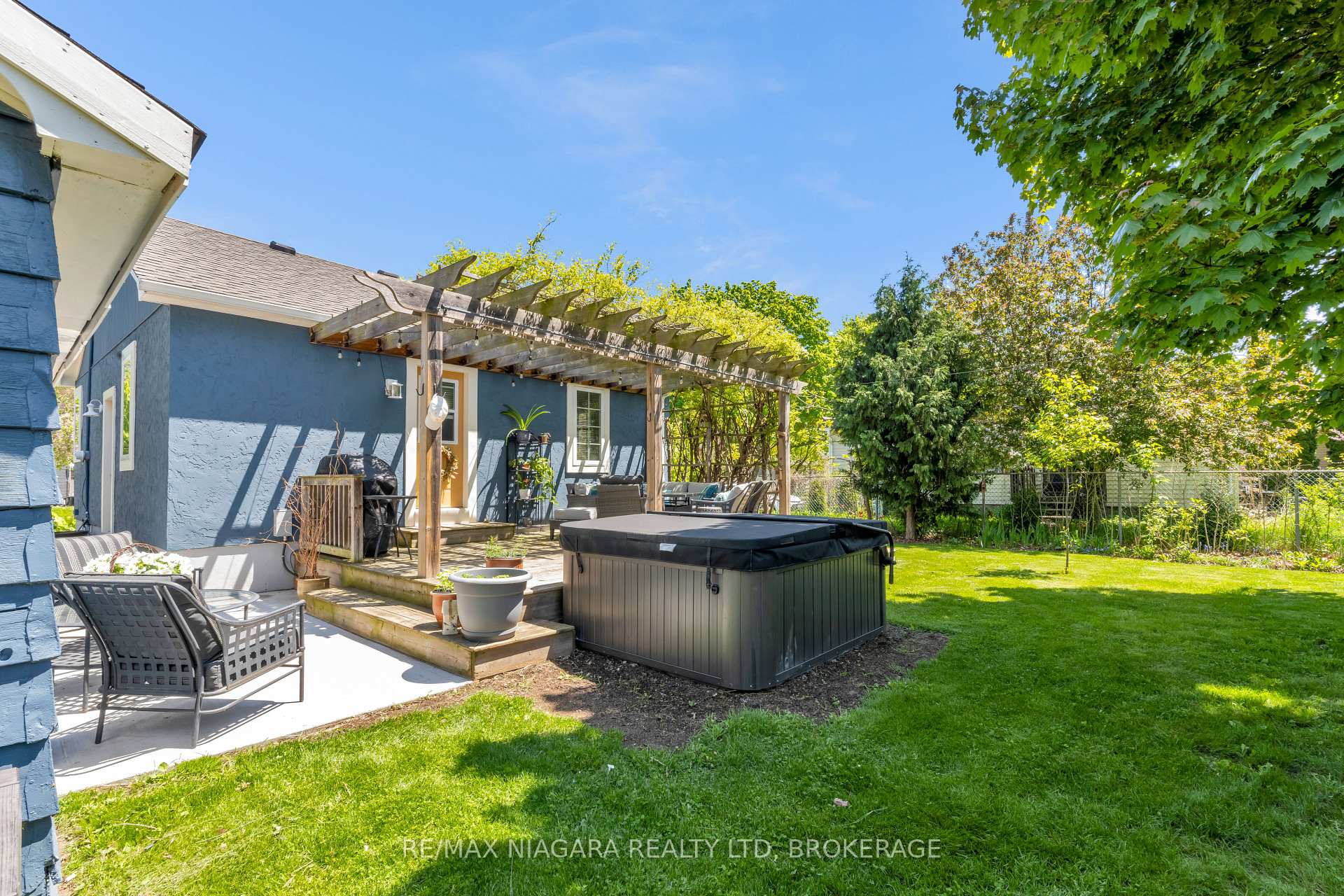 Photo 70 of 85 Booth Street, St. Catharines, Vine/Linwell — HOMEH