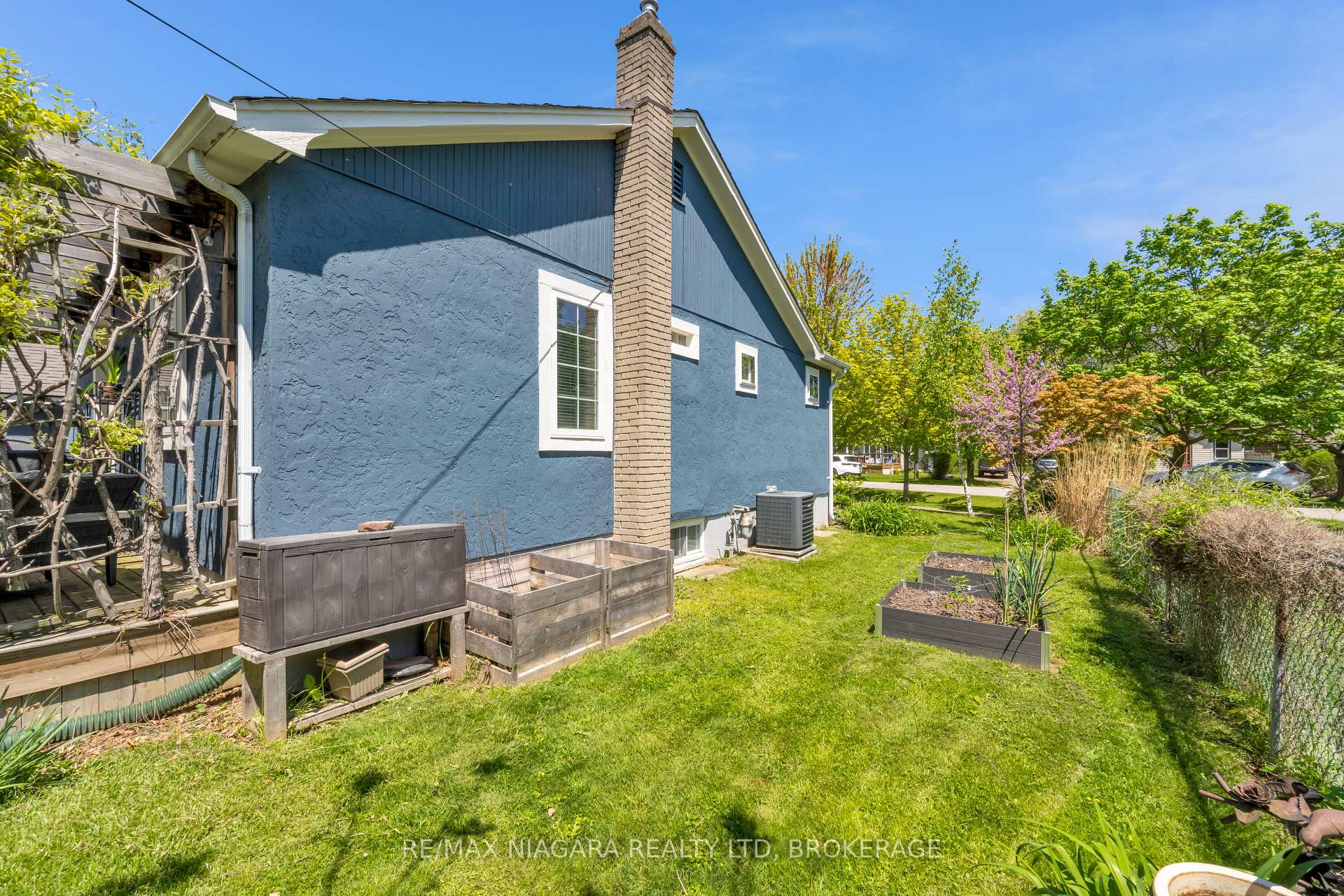 Photo 78 of 85 Booth Street, St. Catharines, Vine/Linwell — HOMEH