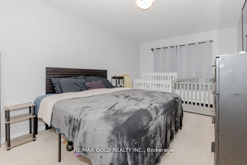 Photo 22 of 475 Queen Mary Drive, Brampton, Northwest Brampton — HOMEH