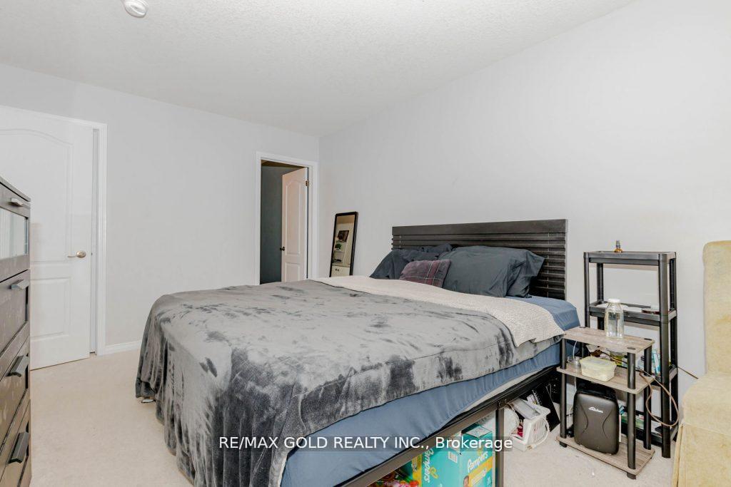 Photo 23 of 475 Queen Mary Drive, Brampton, Northwest Brampton — HOMEH