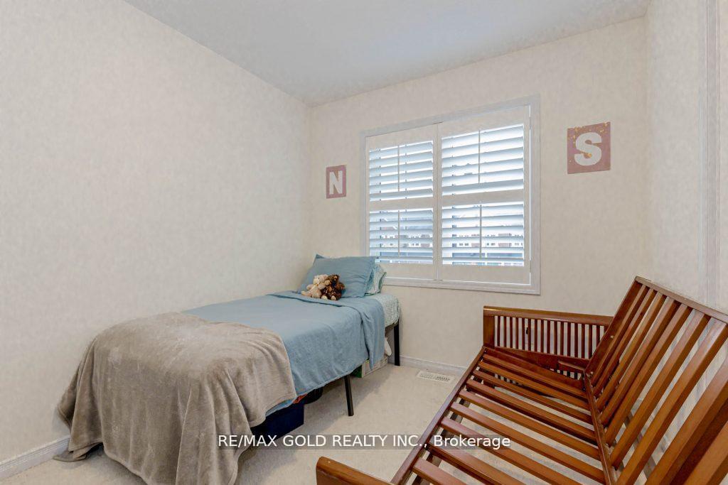 Photo 33 of 475 Queen Mary Drive, Brampton, Northwest Brampton — HOMEH