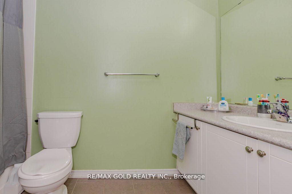 Photo 35 of 475 Queen Mary Drive, Brampton, Northwest Brampton — HOMEH