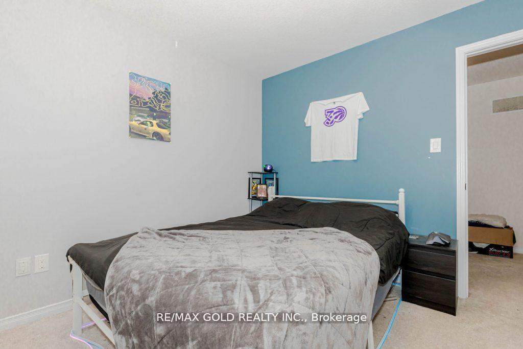 Photo 37 of 475 Queen Mary Drive, Brampton, Northwest Brampton — HOMEH