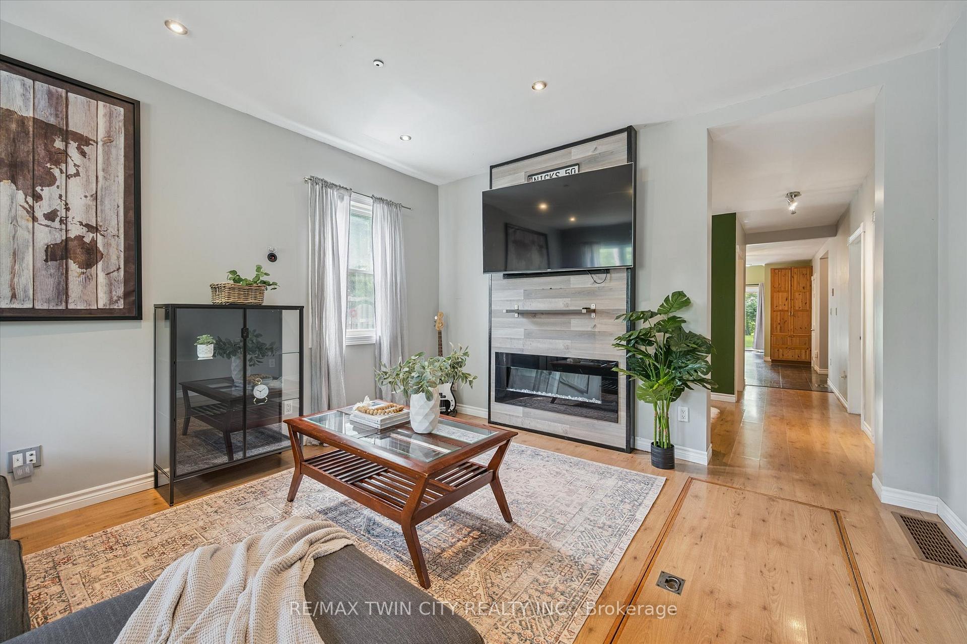 Photo 6 of 241 8 Highway, Hamilton, Greensville — HOMEH