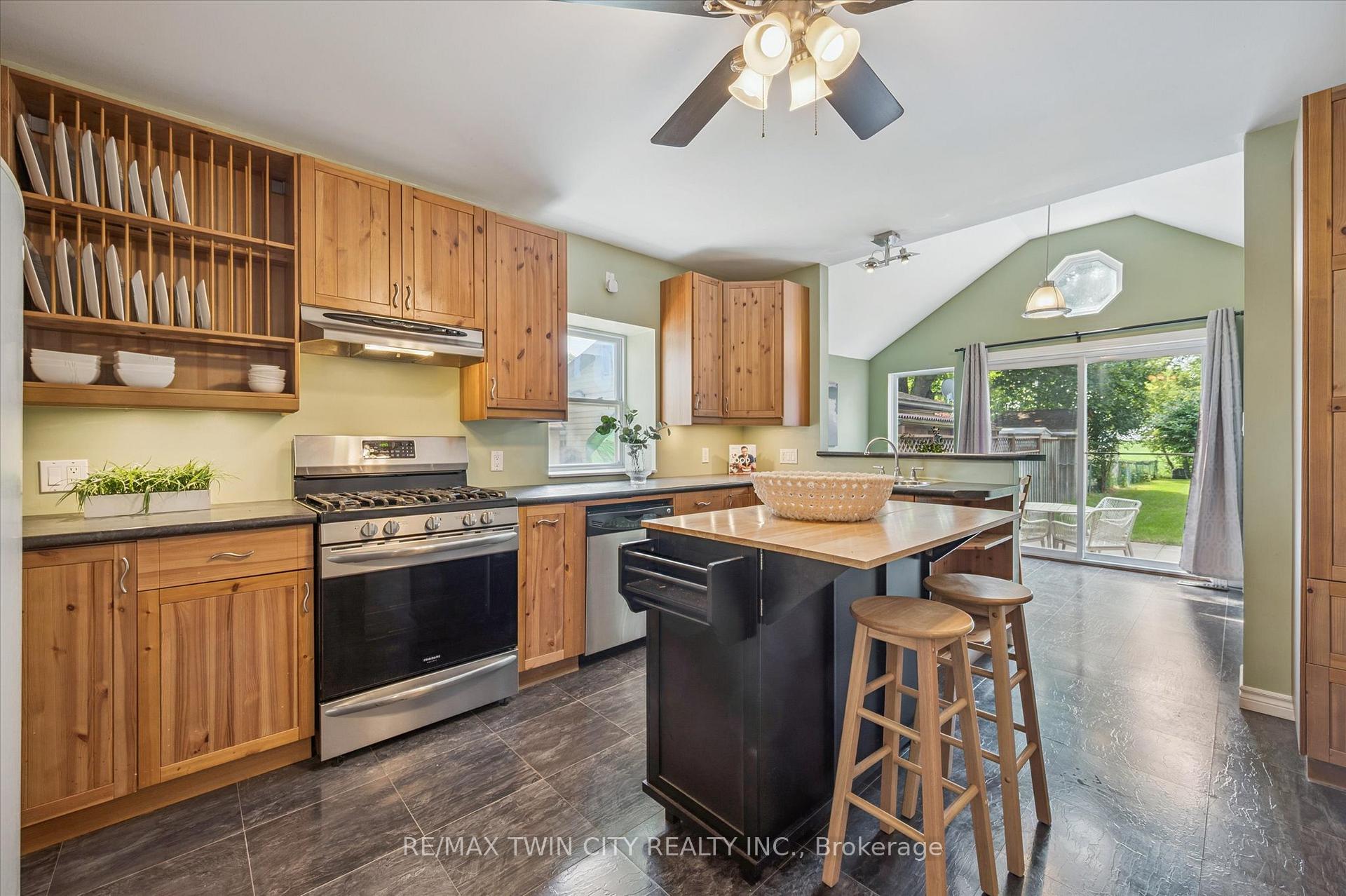 Photo 15 of 241 8 Highway, Hamilton, Greensville — HOMEH
