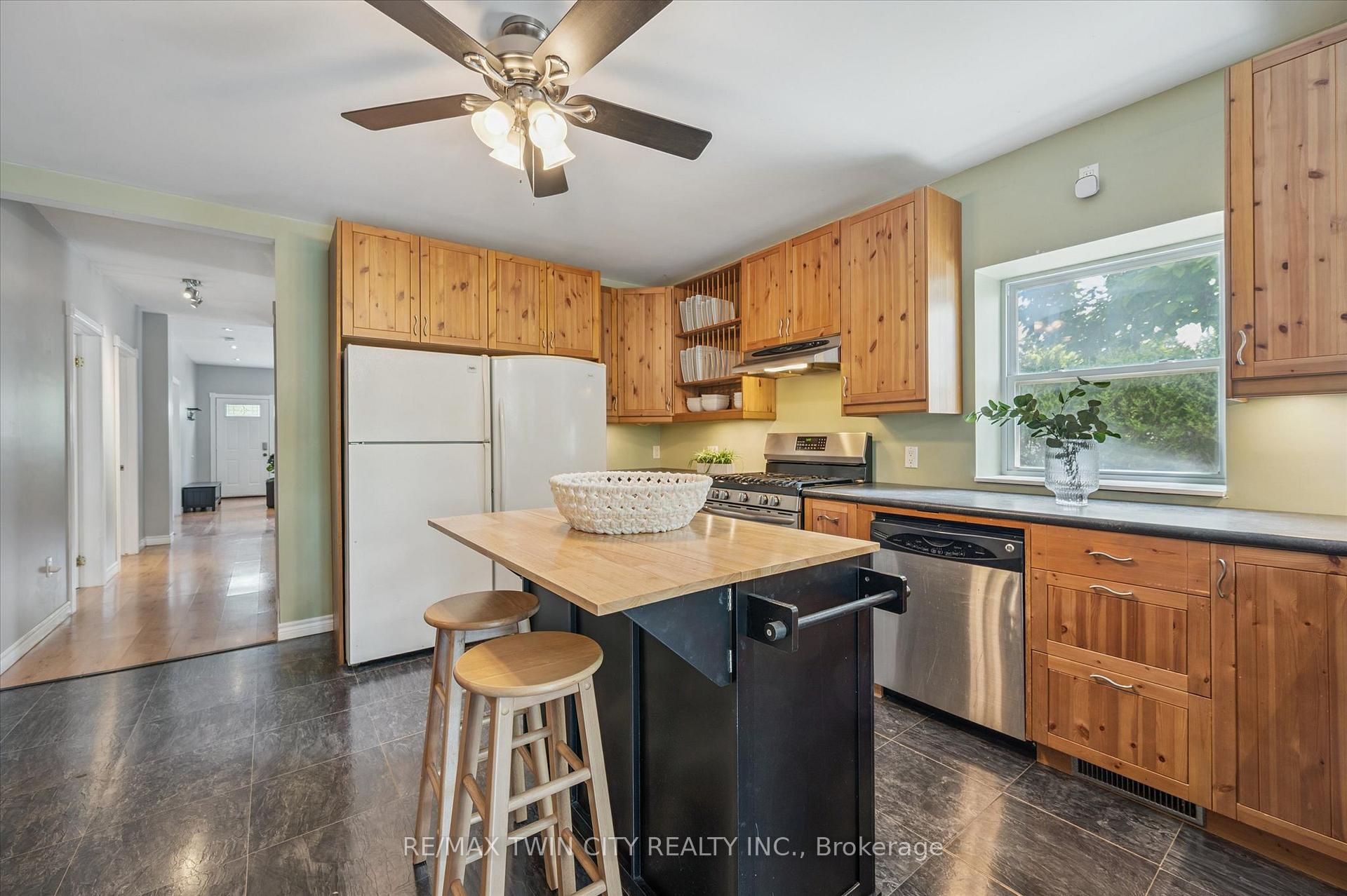 Photo 17 of 241 8 Highway, Hamilton, Greensville — HOMEH