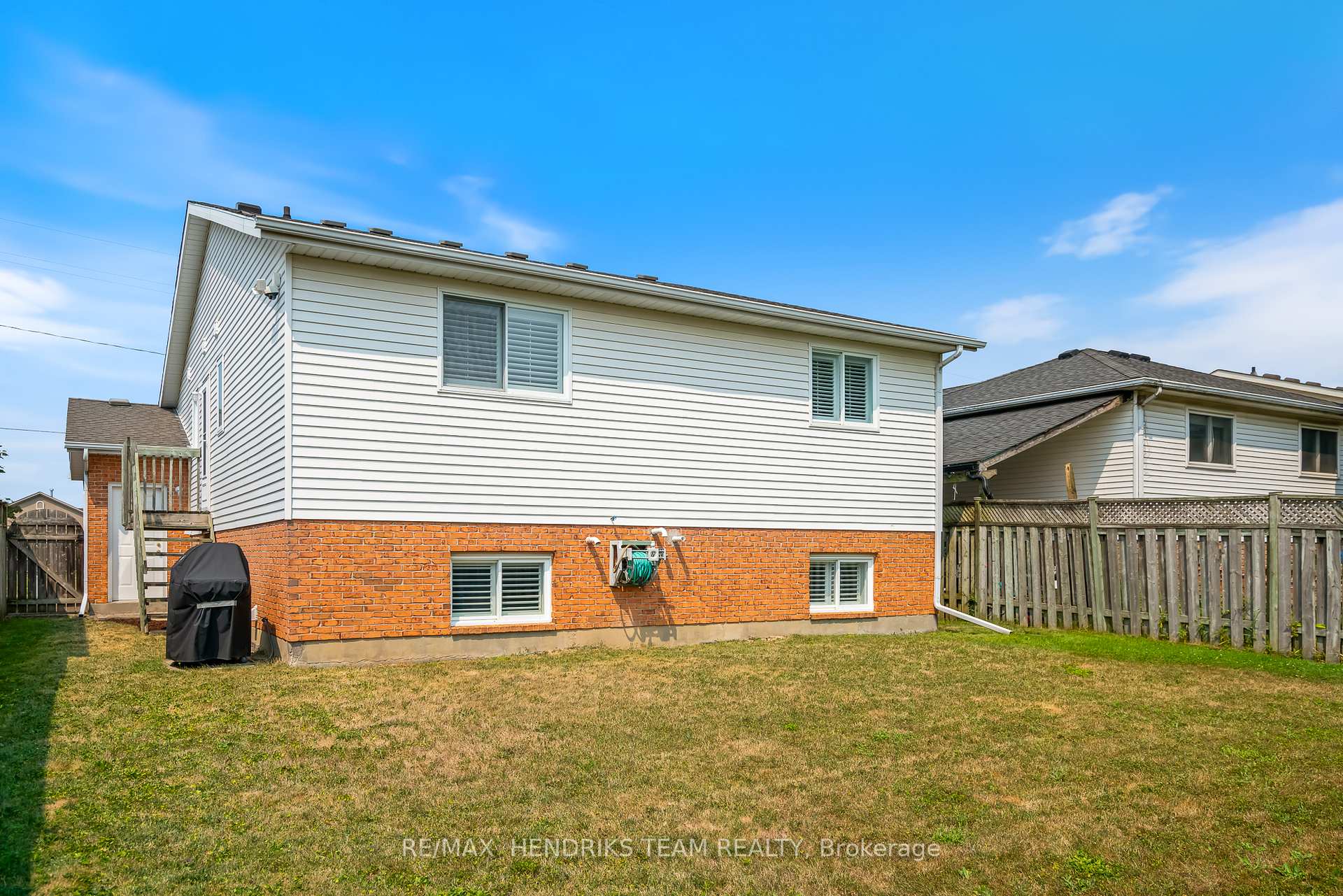 Photo 28 of 198 First Street Louth, St. Catharines, Grapeview — HOMEH
