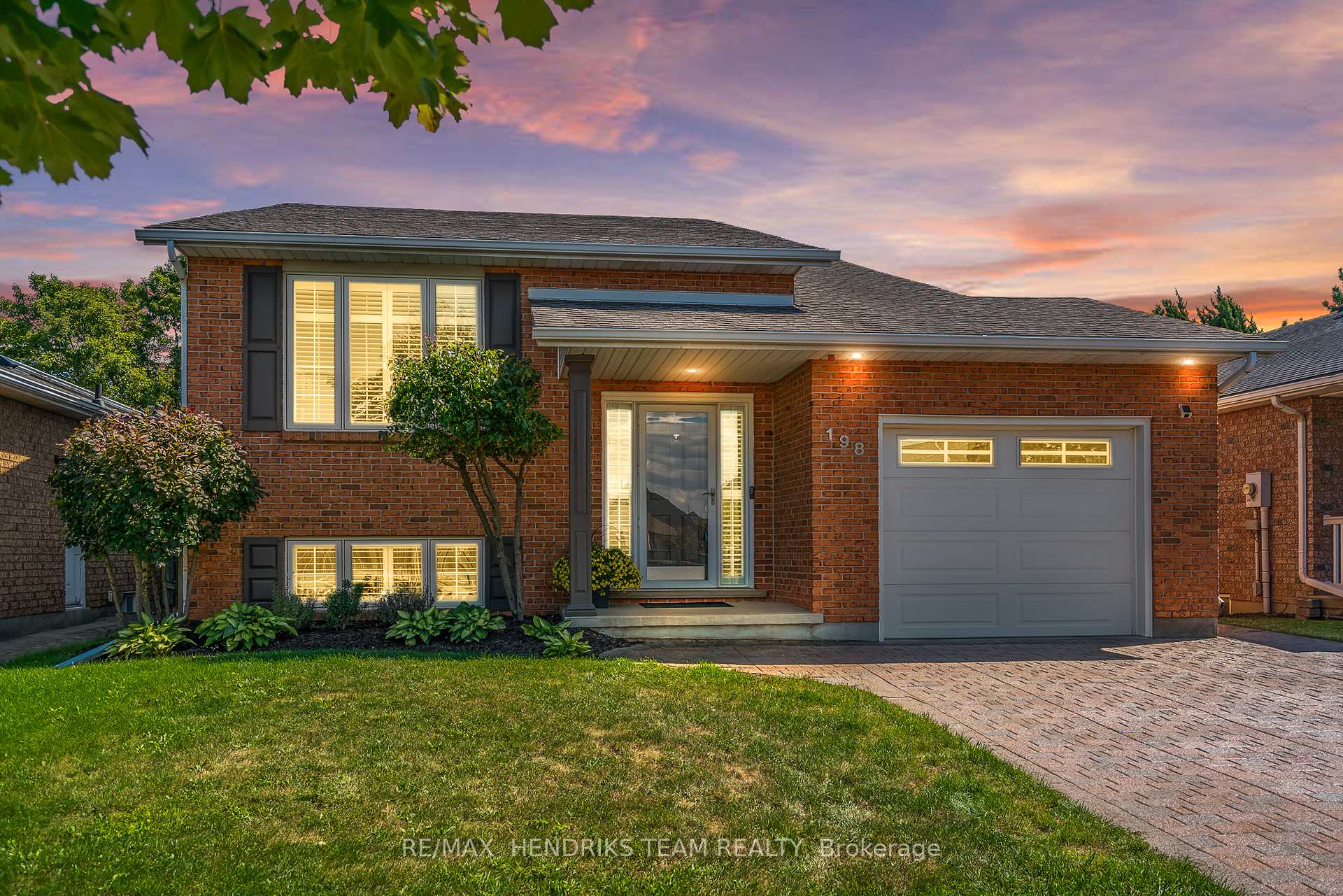 Photo 32 of 198 First Street Louth, St. Catharines, Grapeview — HOMEH