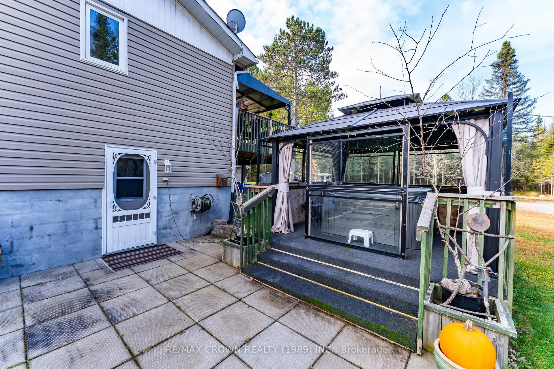 Photo 35 of 65 Byers Road, Callander — HOMEH