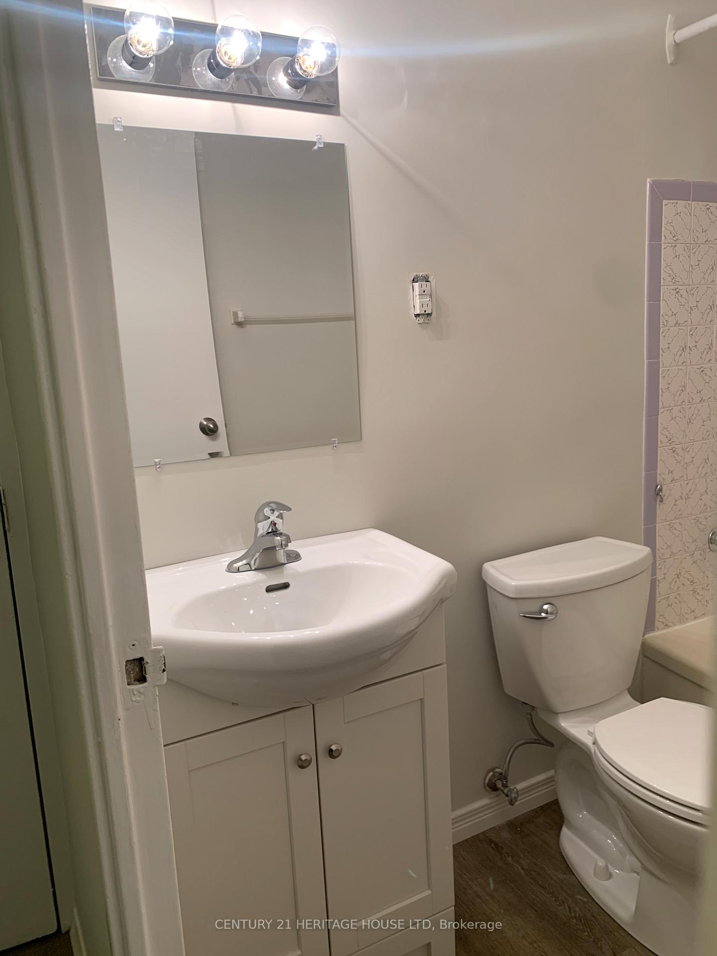 Photo 4 of Unit 303, 41 Parkside Drive, St. Thomas — HOMEH