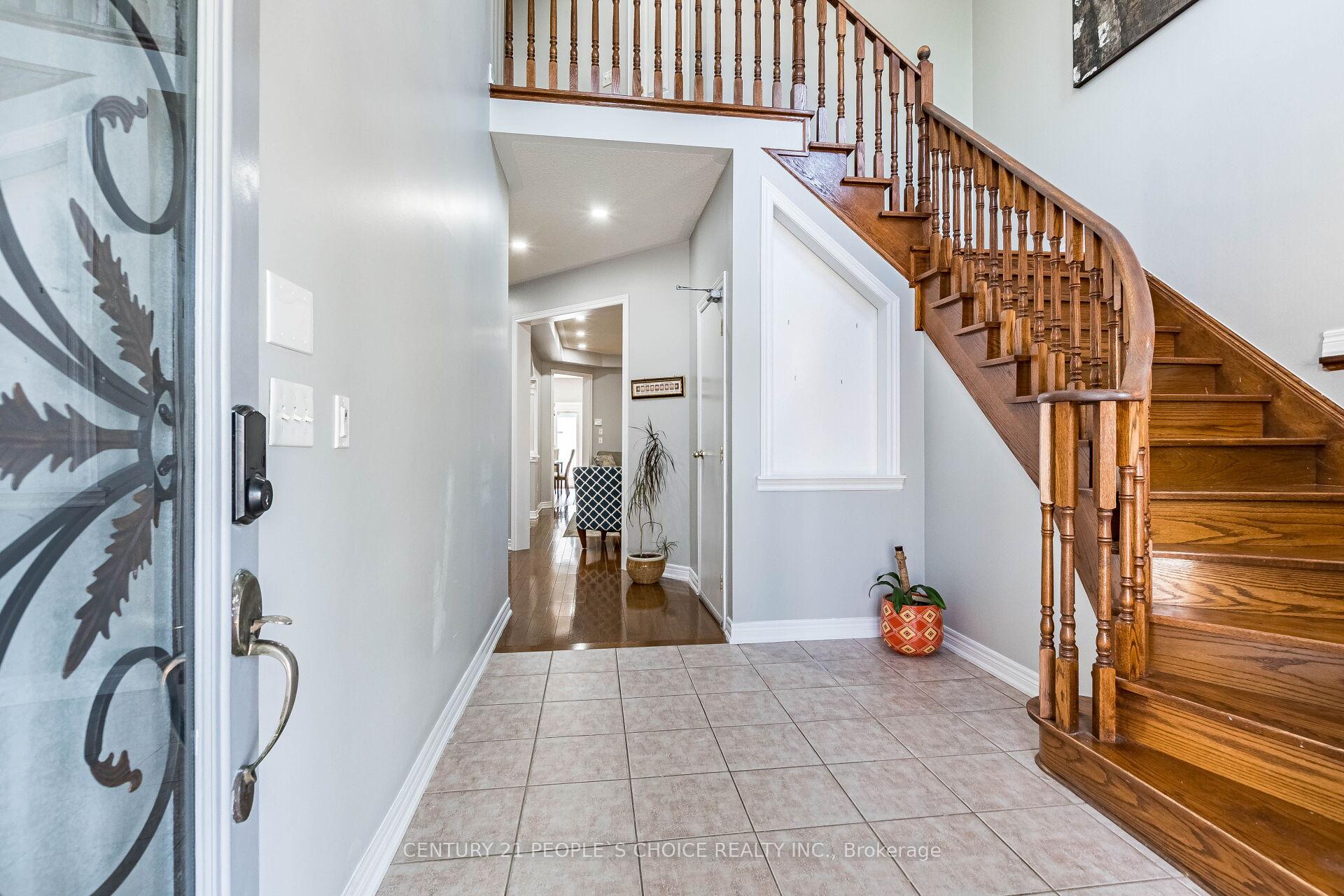 Photo 3 of 9 Mellowood Avenue, Brampton, Bram East — HOMEH