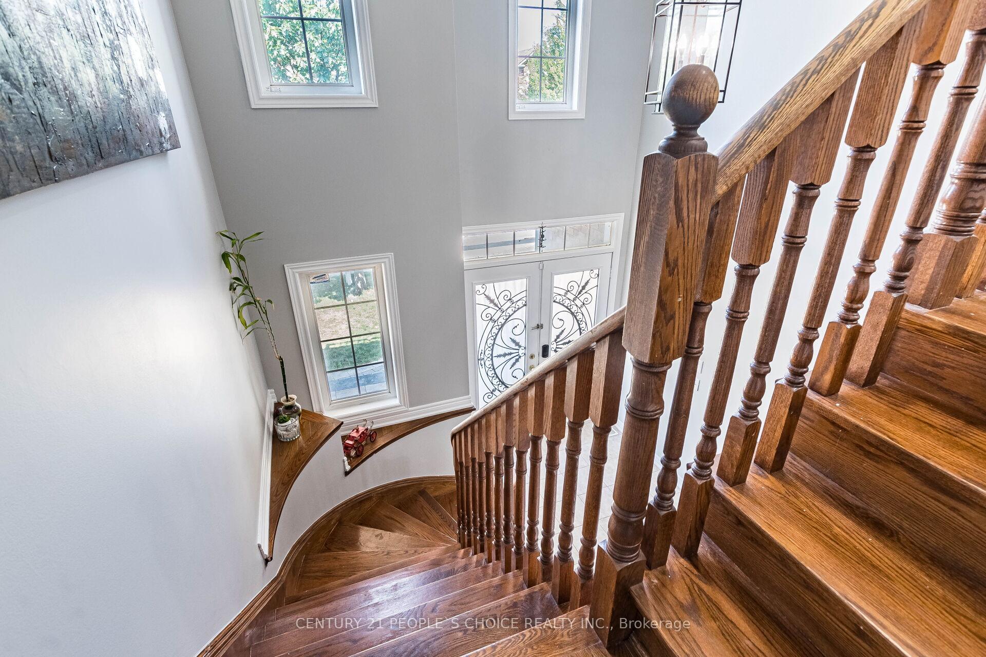 Photo 17 of 9 Mellowood Avenue, Brampton, Bram East — HOMEH