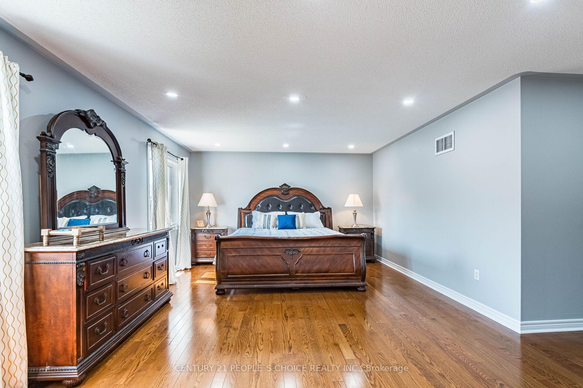 Photo 20 of 9 Mellowood Avenue, Brampton, Bram East — HOMEH