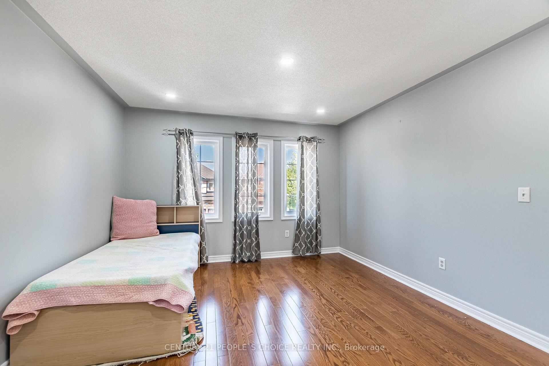 Photo 25 of 9 Mellowood Avenue, Brampton, Bram East — HOMEH