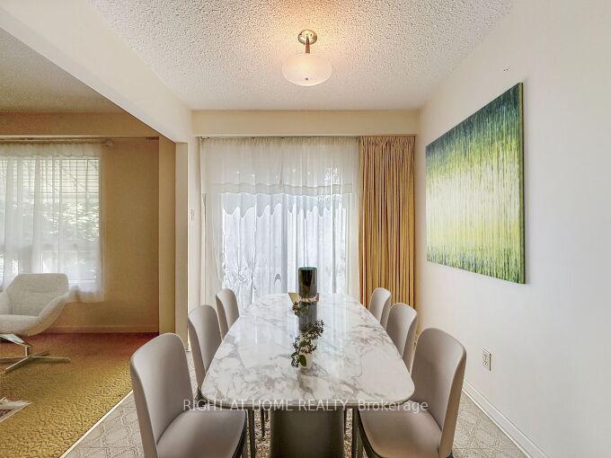 Photo 11 of 191 Royal Salisbury Way, Brampton, Madoc — HOMEH