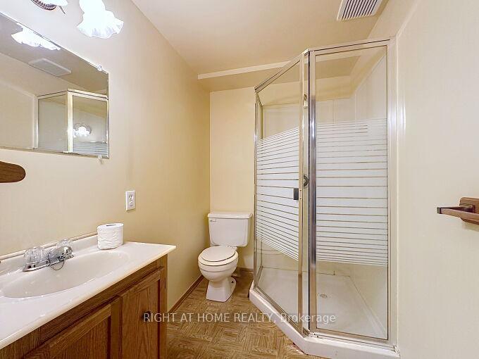 Photo 26 of 191 Royal Salisbury Way, Brampton, Madoc — HOMEH