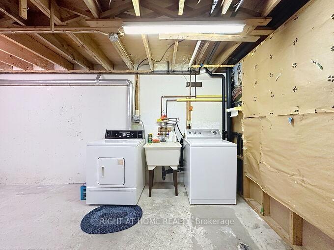 Photo 29 of 191 Royal Salisbury Way, Brampton, Madoc — HOMEH
