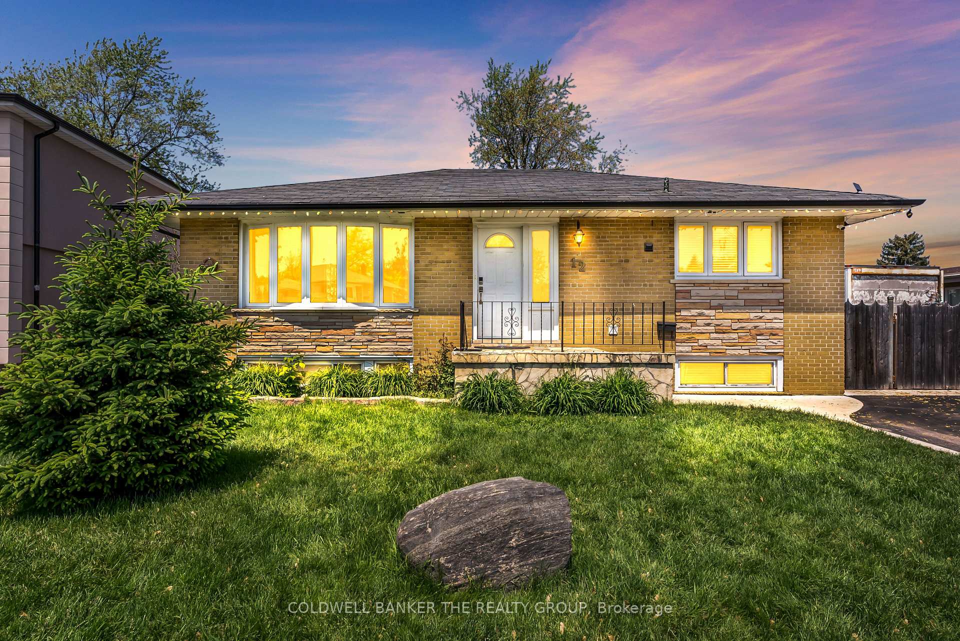 Photo 6 of 12 Sherwood Crescent, Brampton, Northwood Park — HOMEH