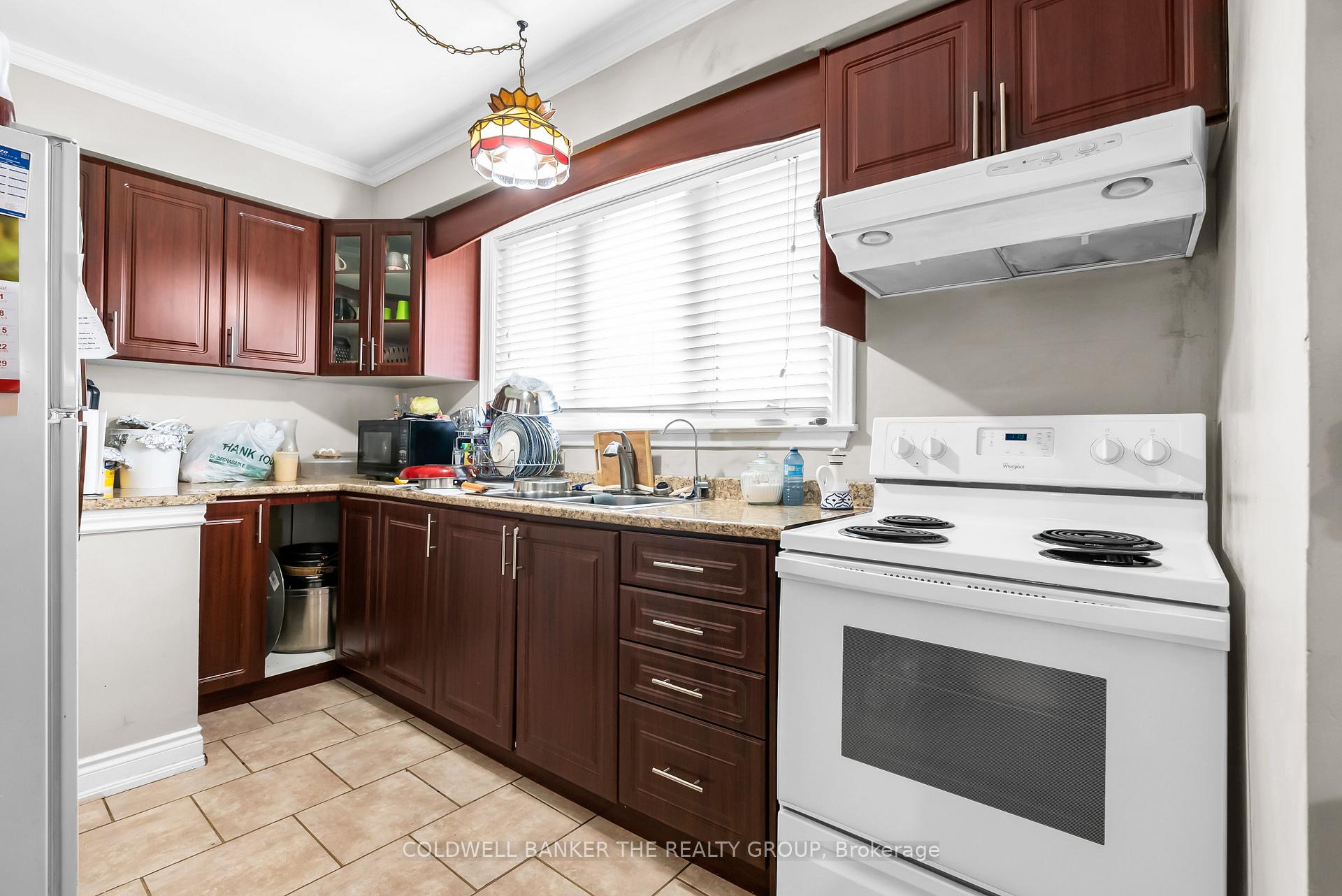 Photo 22 of 12 Sherwood Crescent, Brampton, Northwood Park — HOMEH
