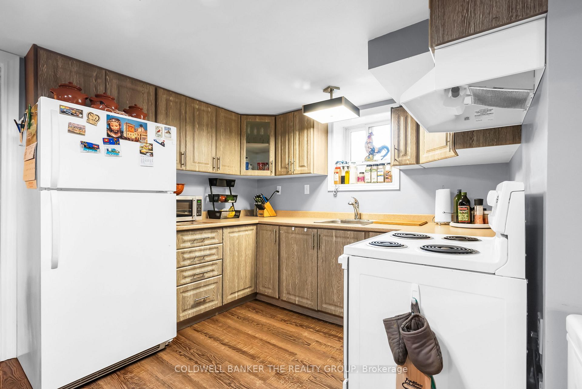 Photo 21 of 12 Sherwood Crescent, Brampton, Northwood Park — HOMEH