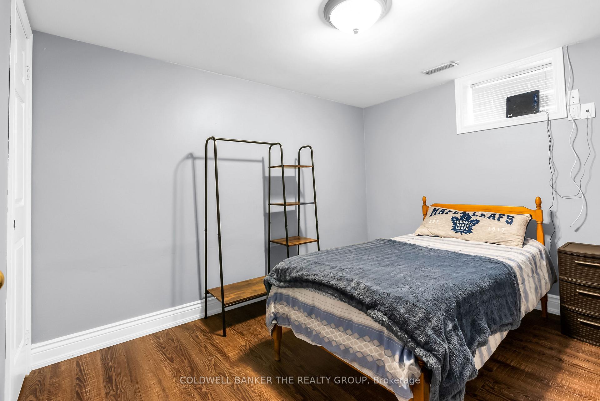 Photo 24 of 12 Sherwood Crescent, Brampton, Northwood Park — HOMEH
