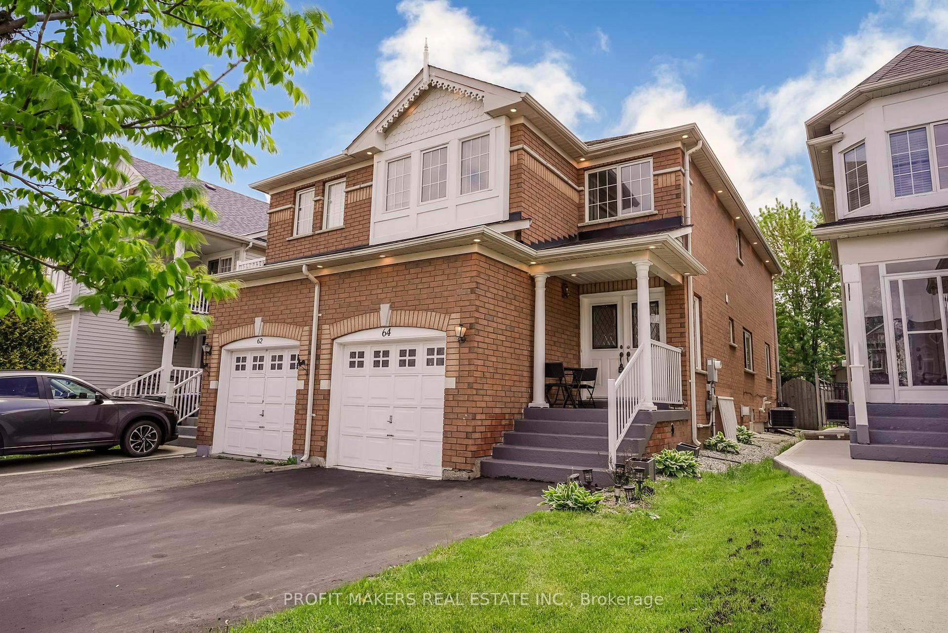 Photo 5 of 64 Tiller Trail, Brampton, Fletcher's Creek Village — HOMEH
