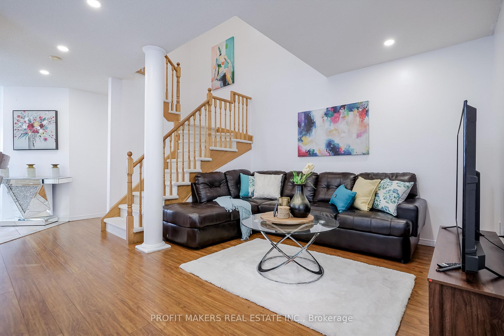 Photo 9 of 64 Tiller Trail, Brampton, Fletcher's Creek Village — HOMEH