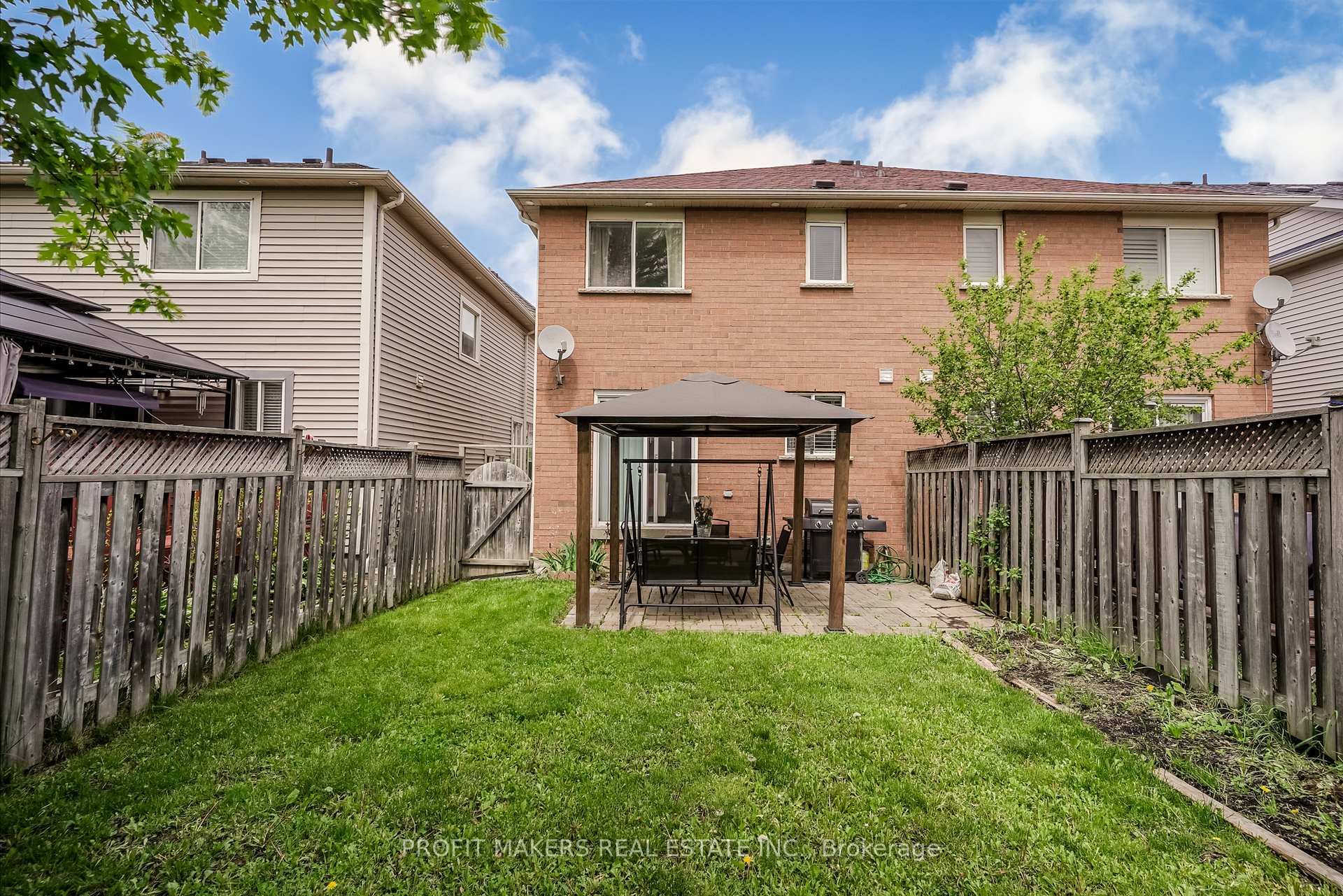 Photo 22 of 64 Tiller Trail, Brampton, Fletcher's Creek Village — HOMEH