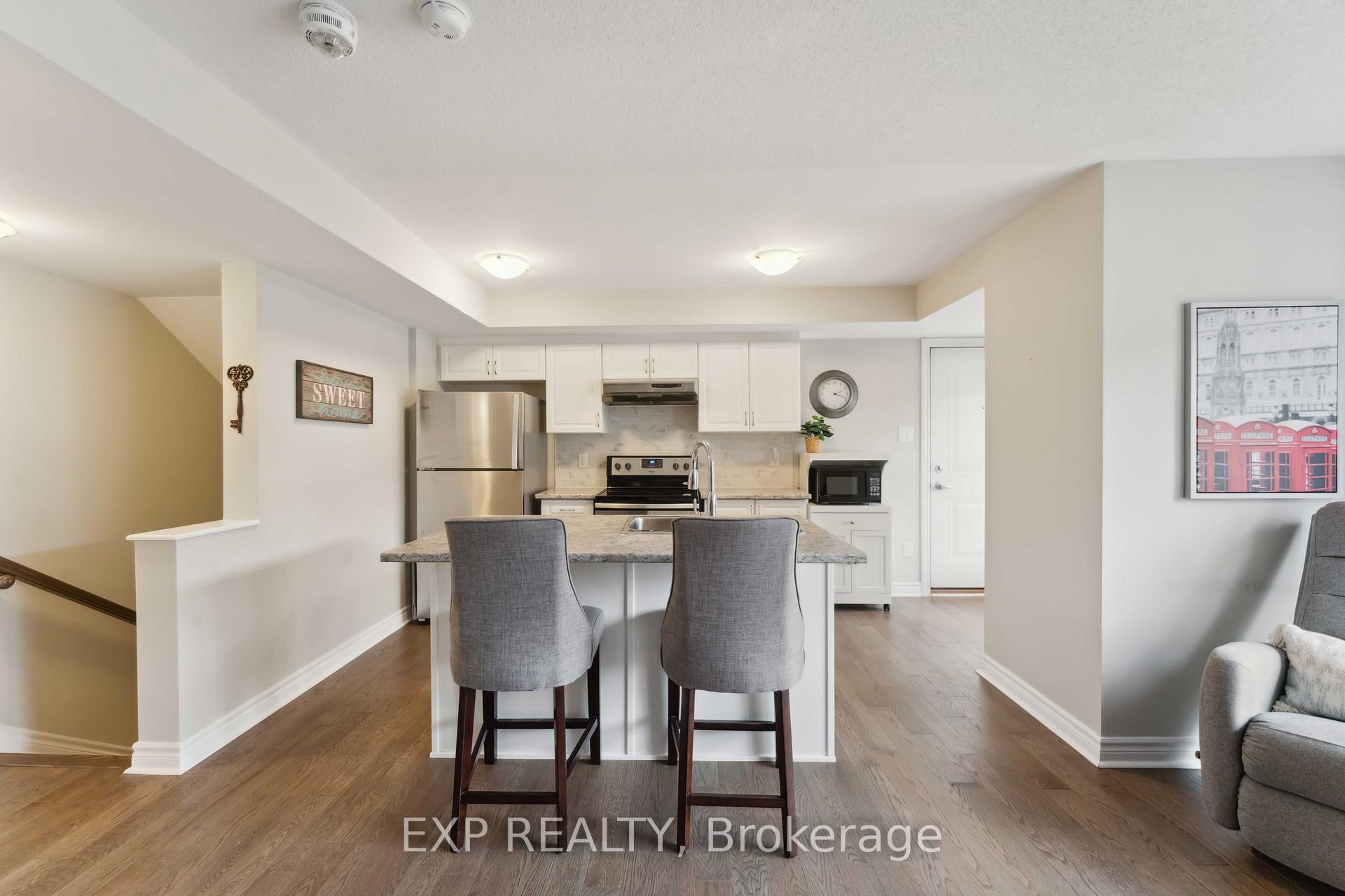 Photo 5 of 486 Clearbrook Drive, Ottawa, Barrhaven - Strandherd — HOMEH