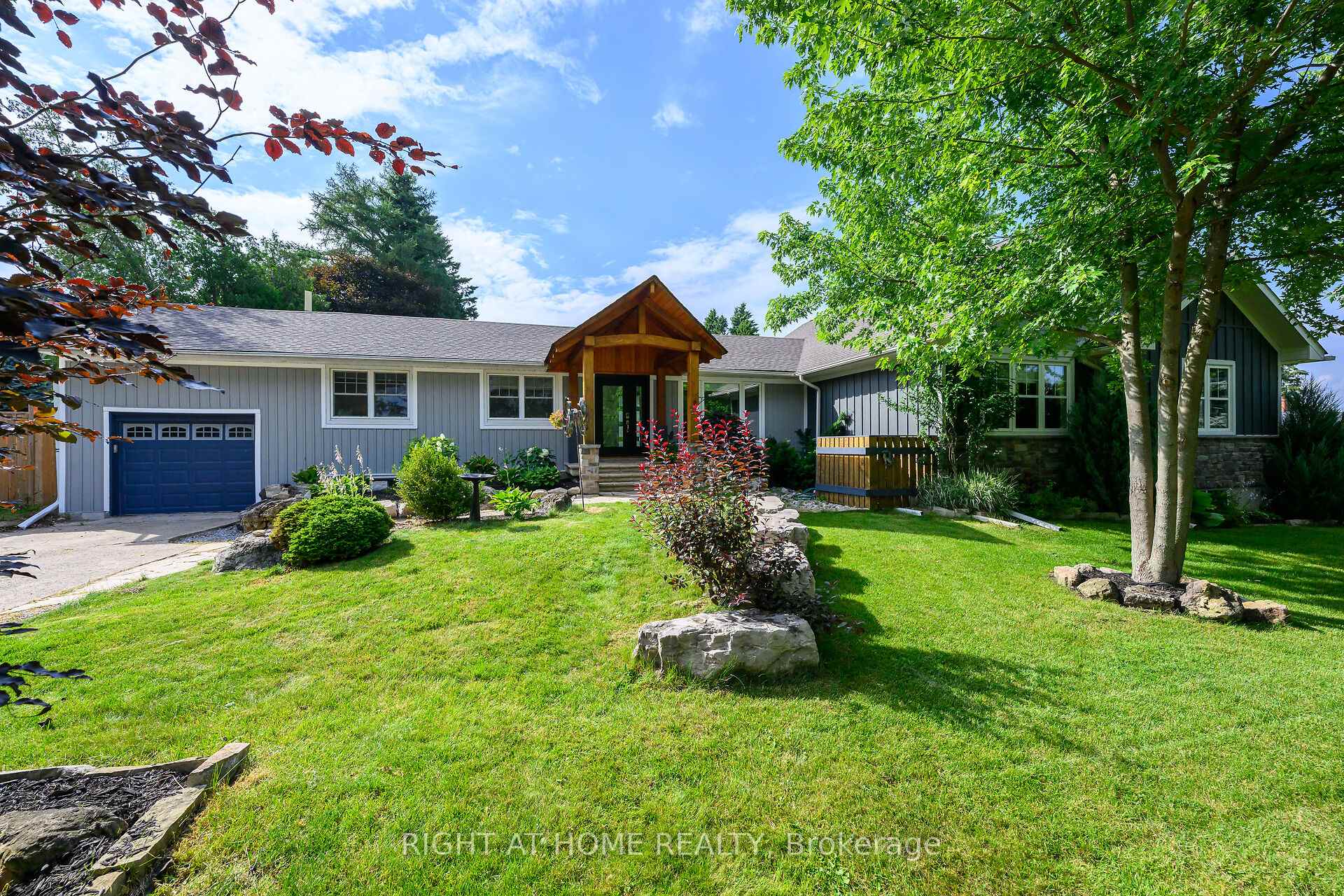 Photo 1 of 307 8th Concession Road E, Hamilton, Rural Flamborough — HOMEH