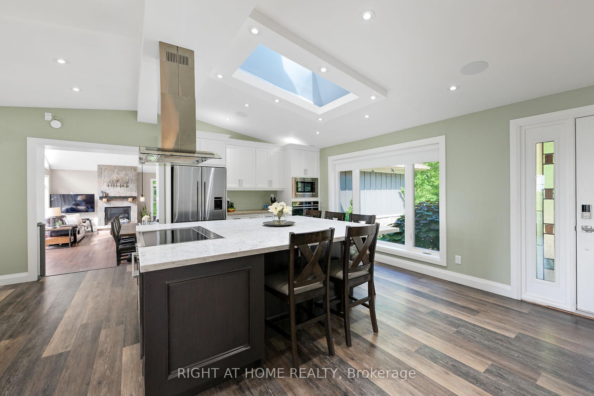 Photo 8 of 307 8th Concession Road E, Hamilton, Rural Flamborough — HOMEH