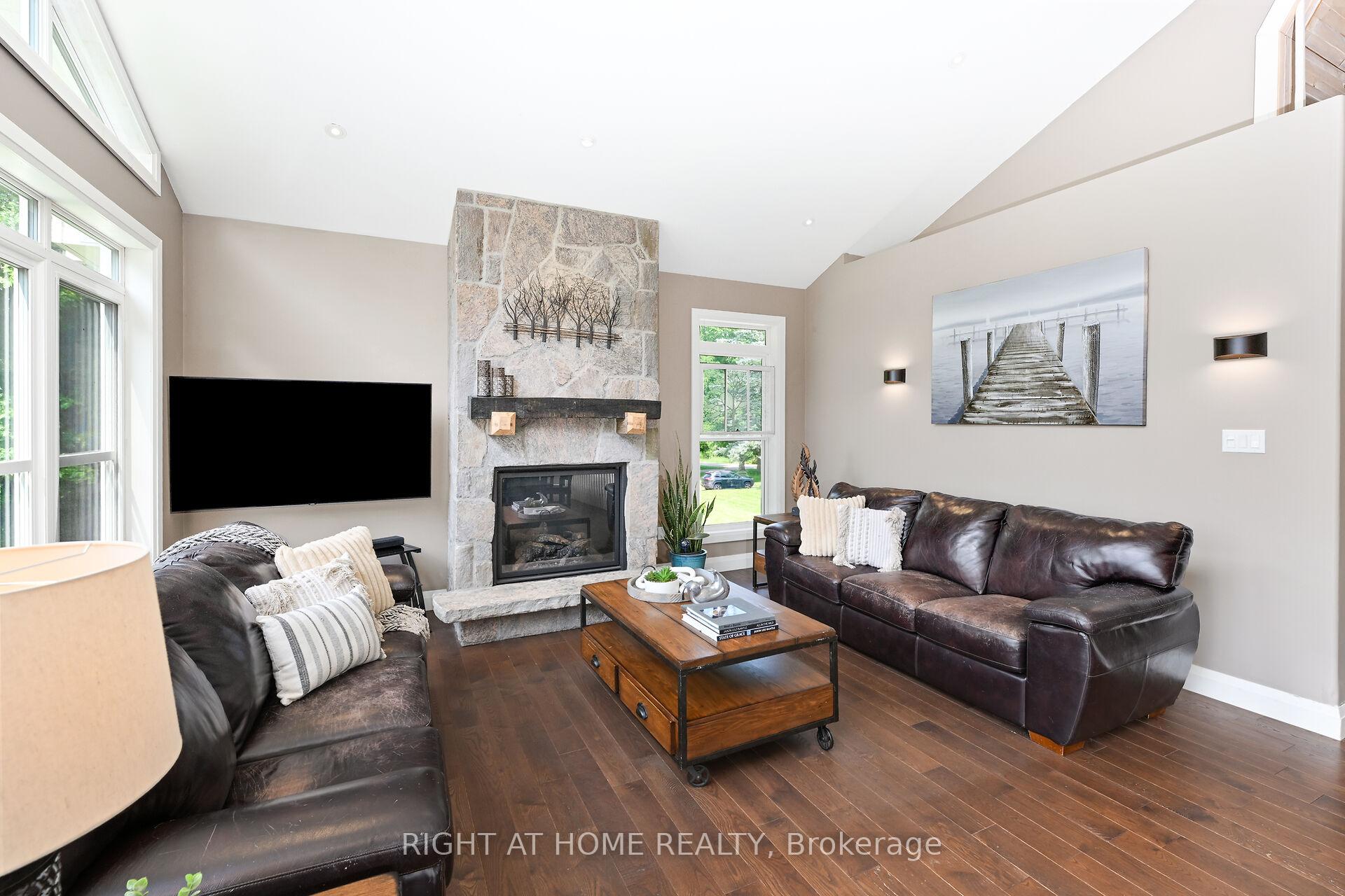 Photo 13 of 307 8th Concession Road E, Hamilton, Rural Flamborough — HOMEH