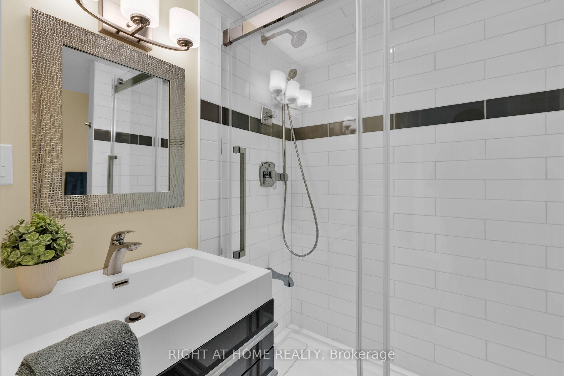 Photo 32 of 307 8th Concession Road E, Hamilton, Rural Flamborough — HOMEH