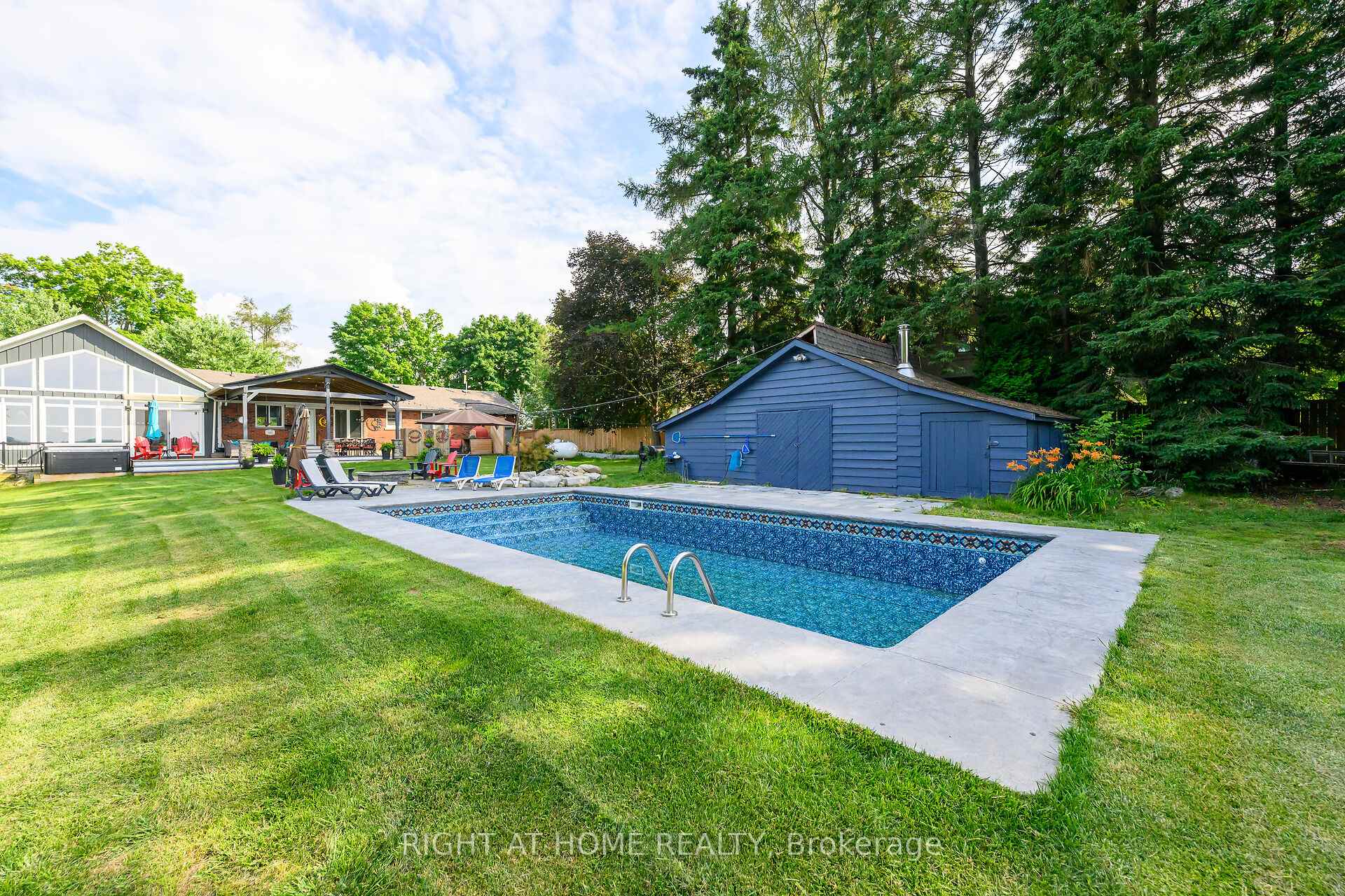 Photo 42 of 307 8th Concession Road E, Hamilton, Rural Flamborough — HOMEH