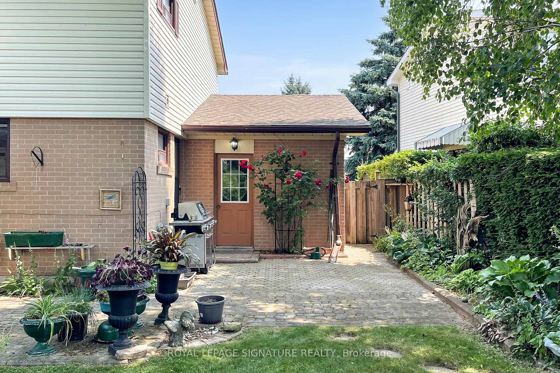 Photo 27 of 61 Centre Street S, Brampton, Brampton East — HOMEH