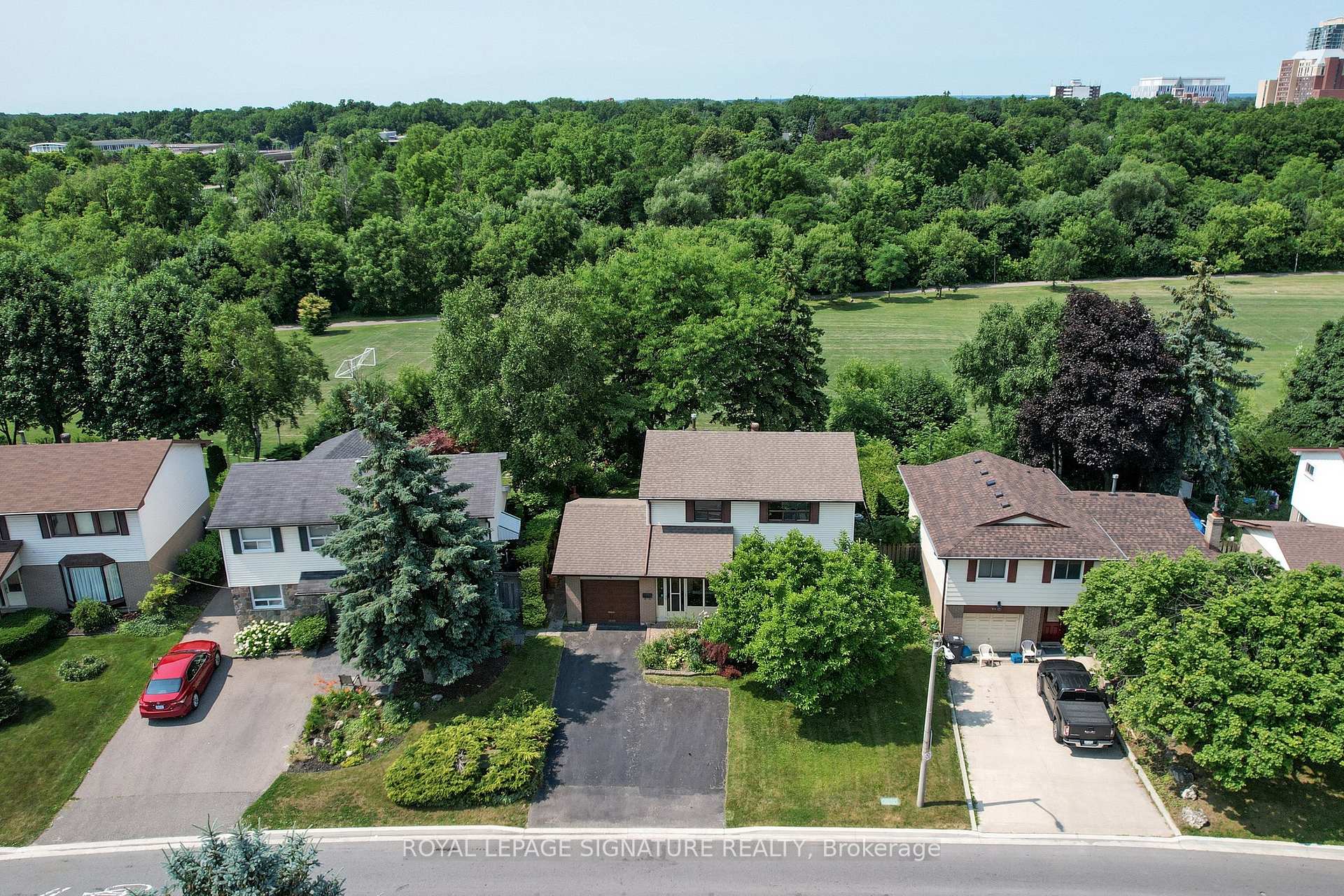 Photo 59 of 61 Centre Street S, Brampton, Brampton East — HOMEH