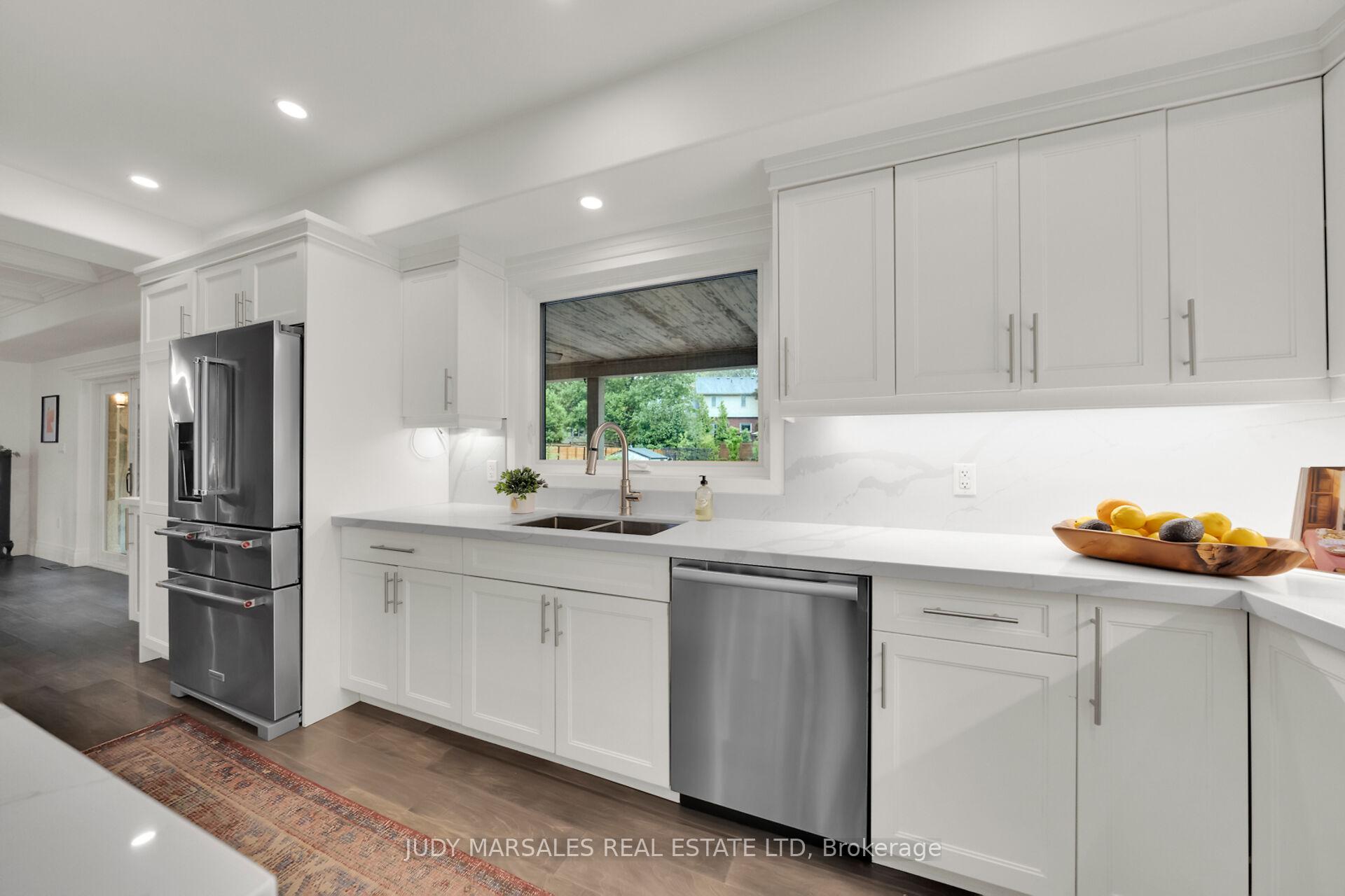 Photo 9 of 36 Parkside Avenue, Hamilton, Dundas — HOMEH