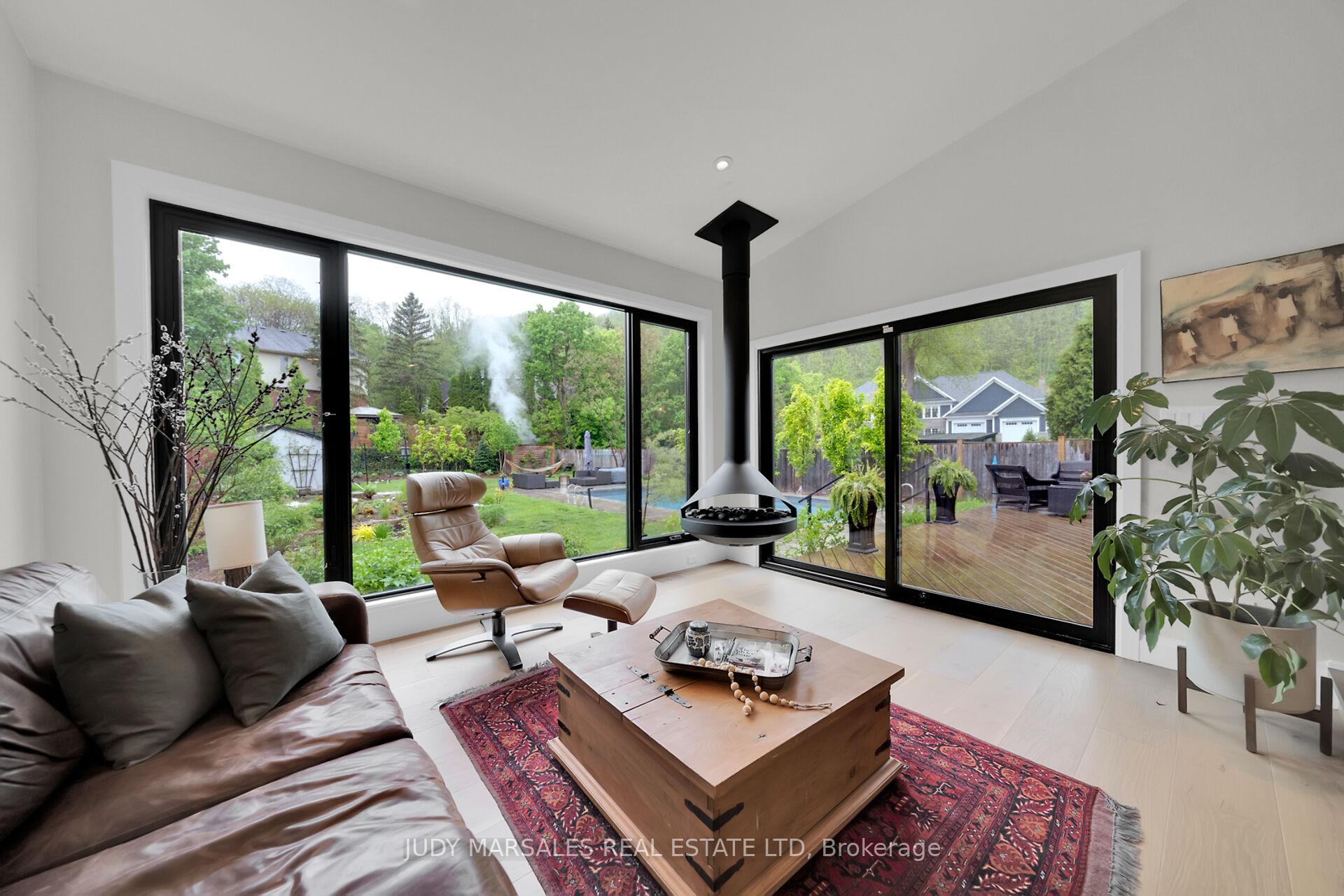 Photo 16 of 36 Parkside Avenue, Hamilton, Dundas — HOMEH