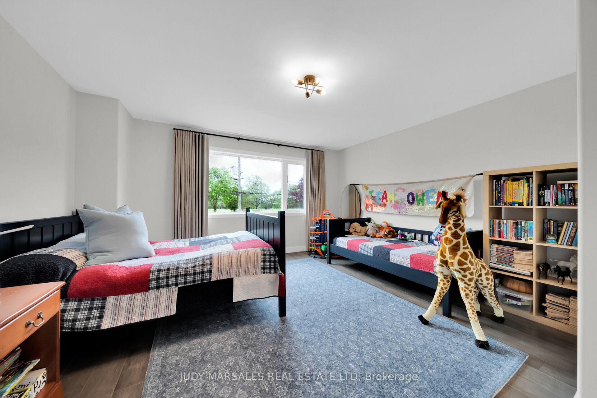 Photo 29 of 36 Parkside Avenue, Hamilton, Dundas — HOMEH