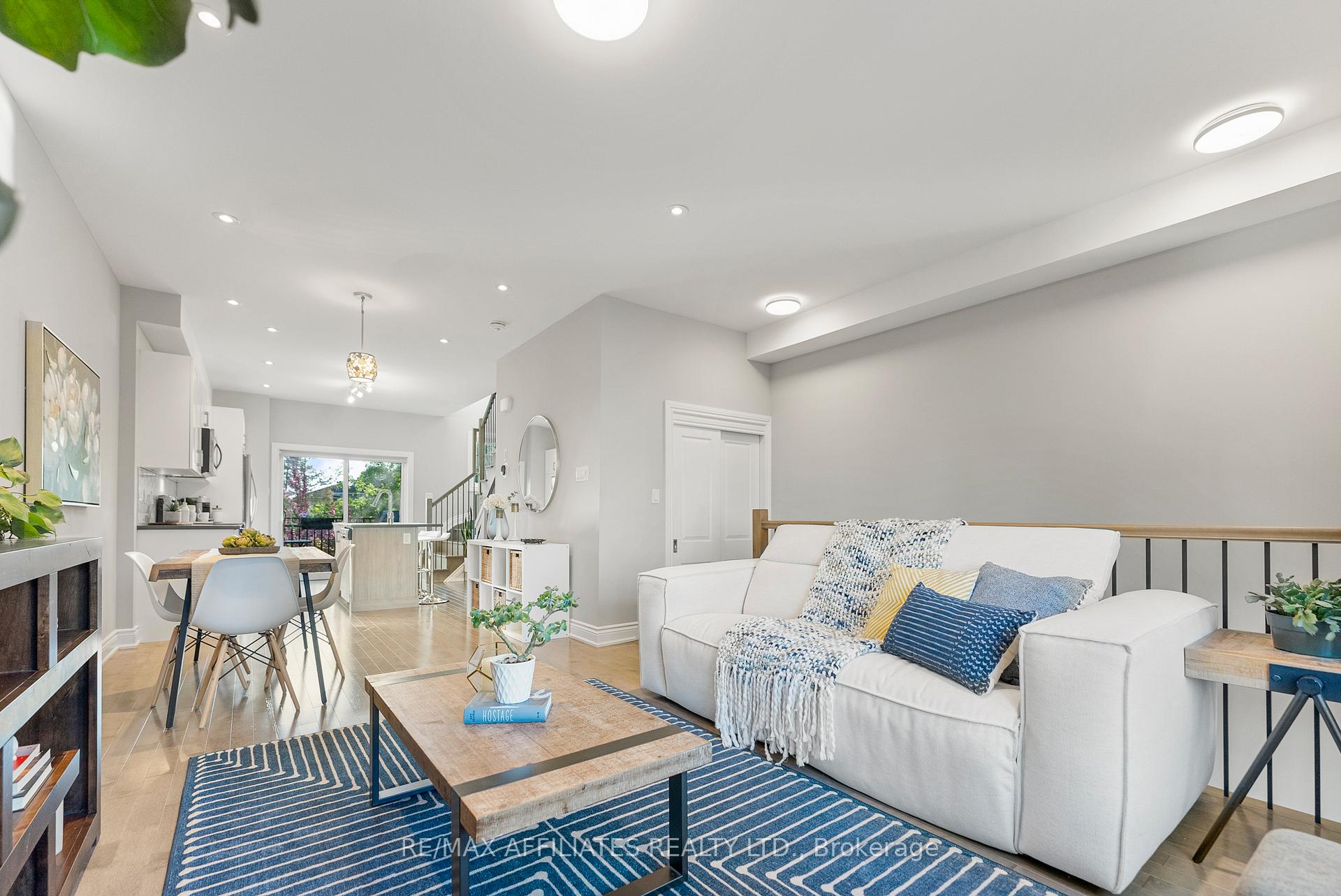 Photo 4 of 726 Reverie Private, Ottawa, Stittsville (Central) — HOMEH