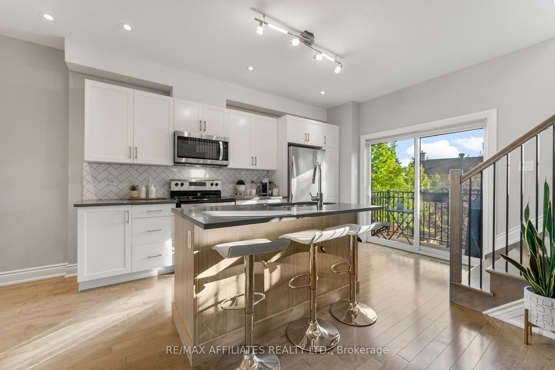 Photo 9 of 726 Reverie Private, Ottawa, Stittsville (Central) — HOMEH
